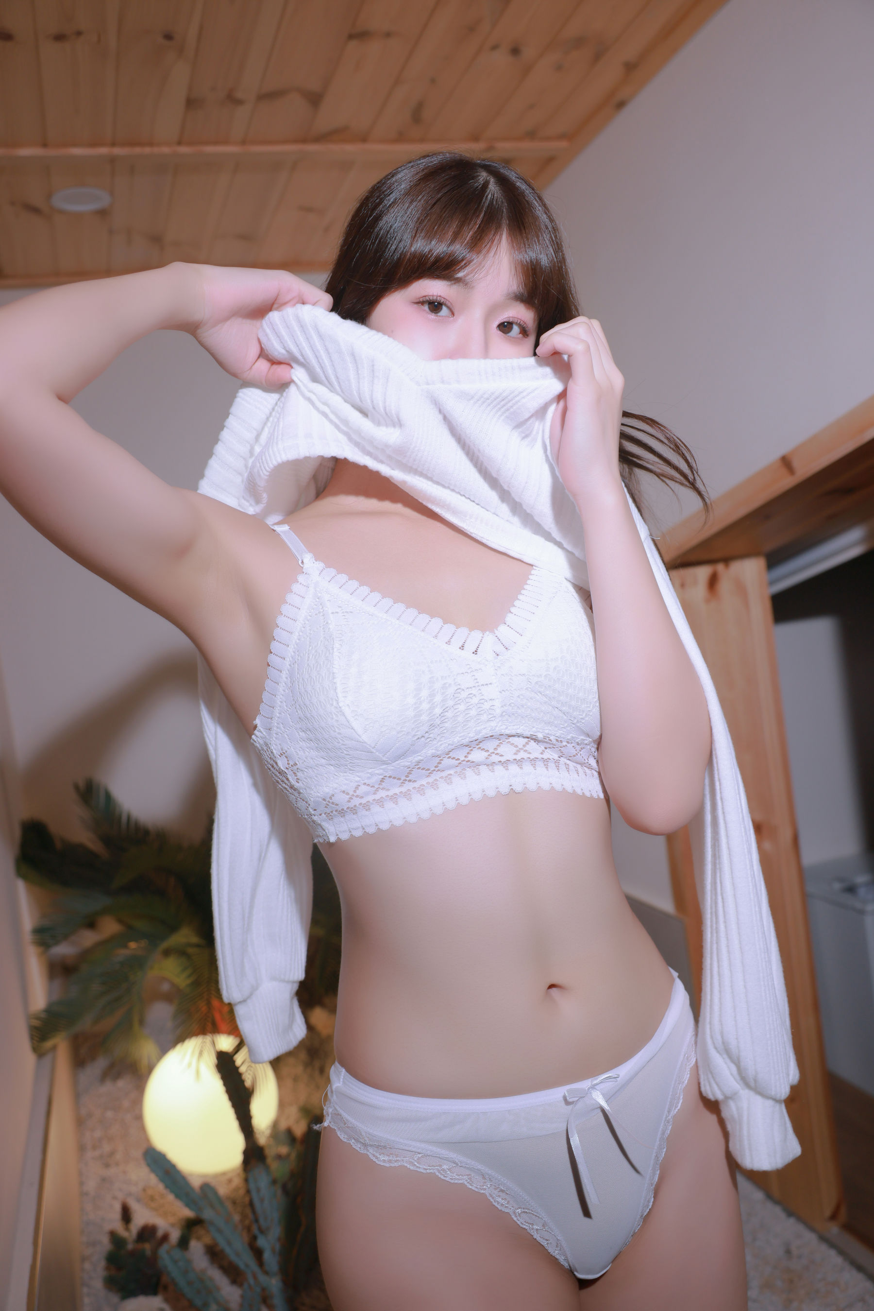 [SWEETBOX] YUI - Vol.49 Thru Thru/(117P)