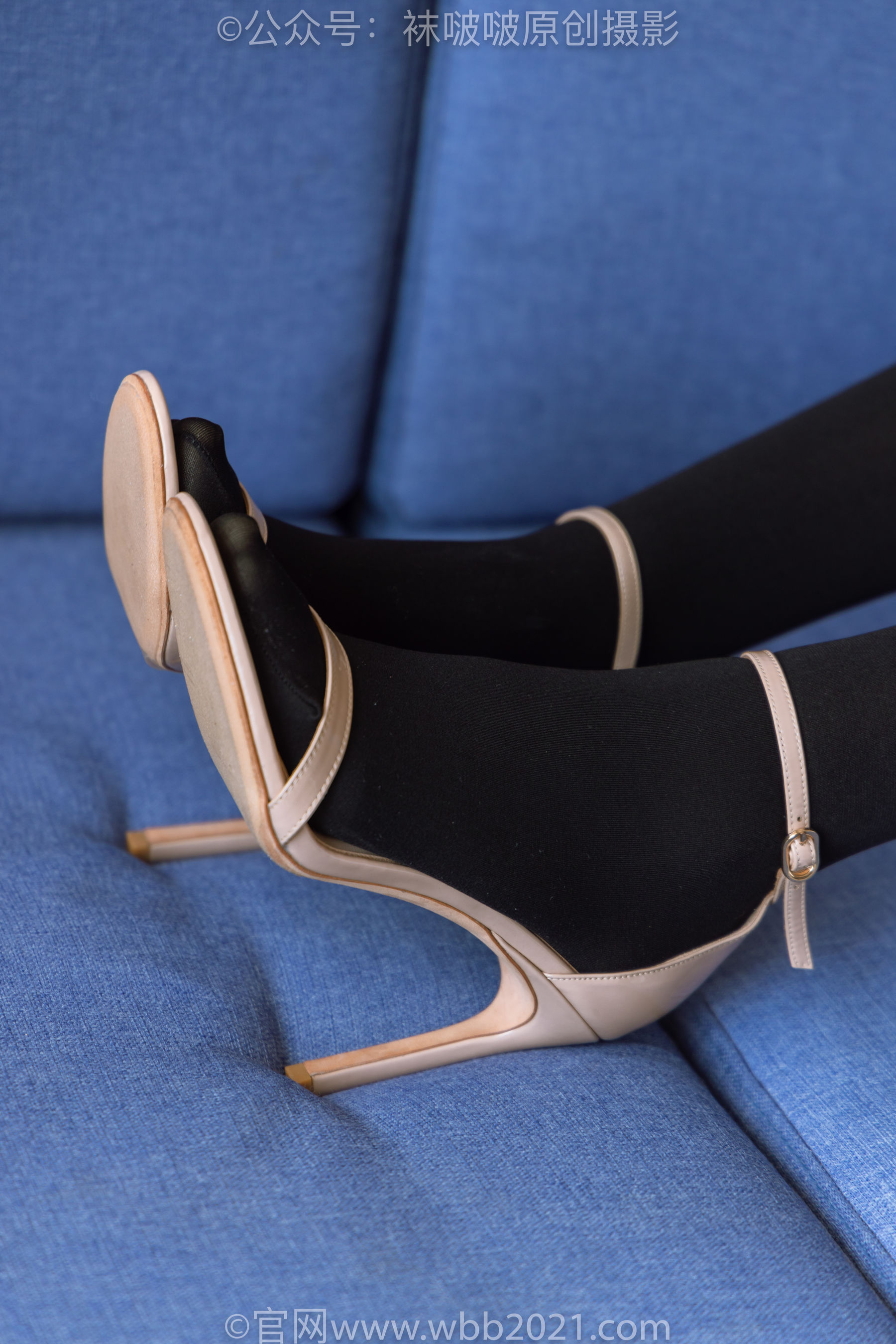 BoBoSocks袜啵啵 No.459 小甜豆 -高跟凉鞋、厚黑丝、穿鞋踩包子和橘子剧情/(150P)