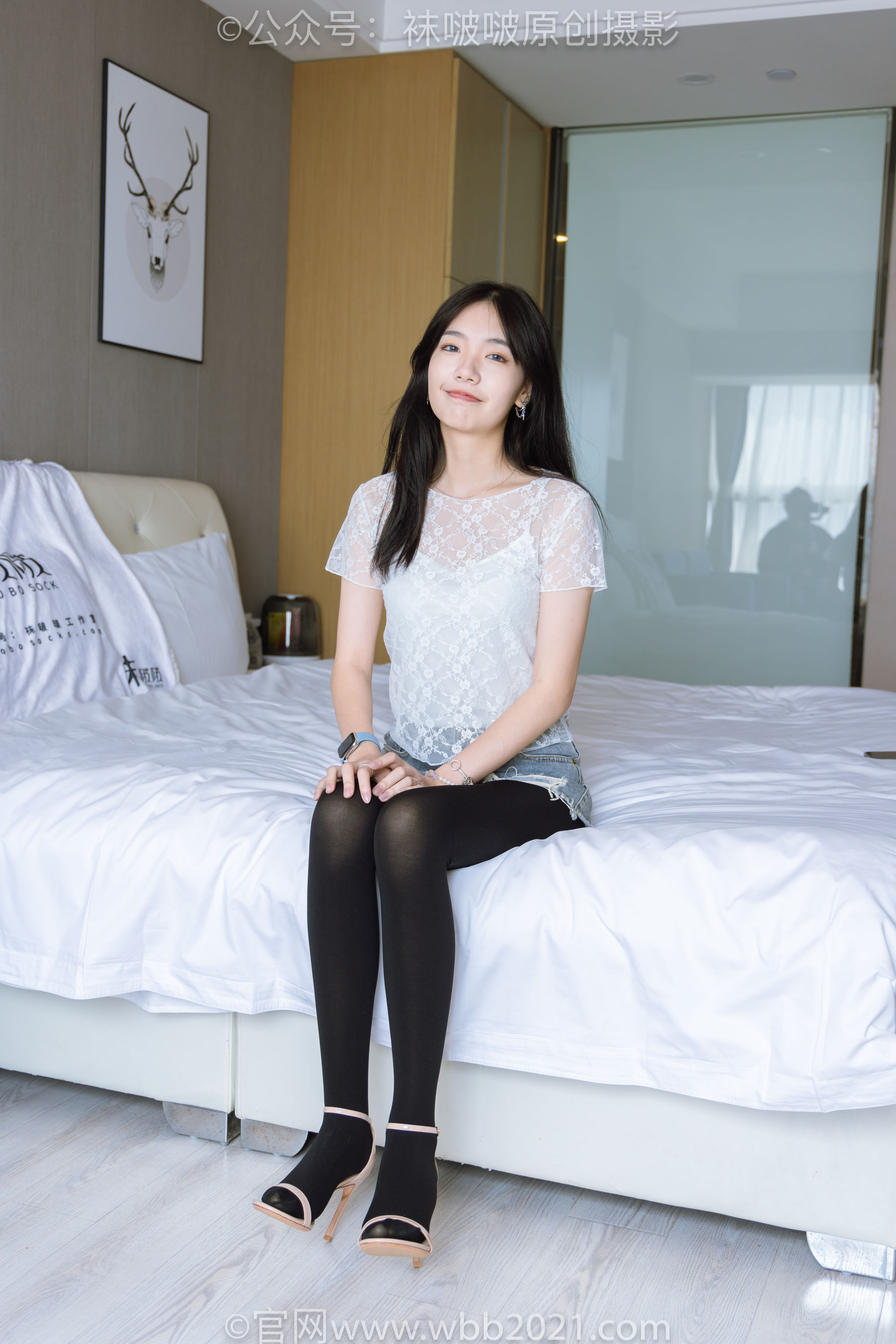 BoBoSocks袜啵啵 No.459 小甜豆 -高跟凉鞋、厚黑丝、穿鞋踩包子和橘子剧情/(150P)