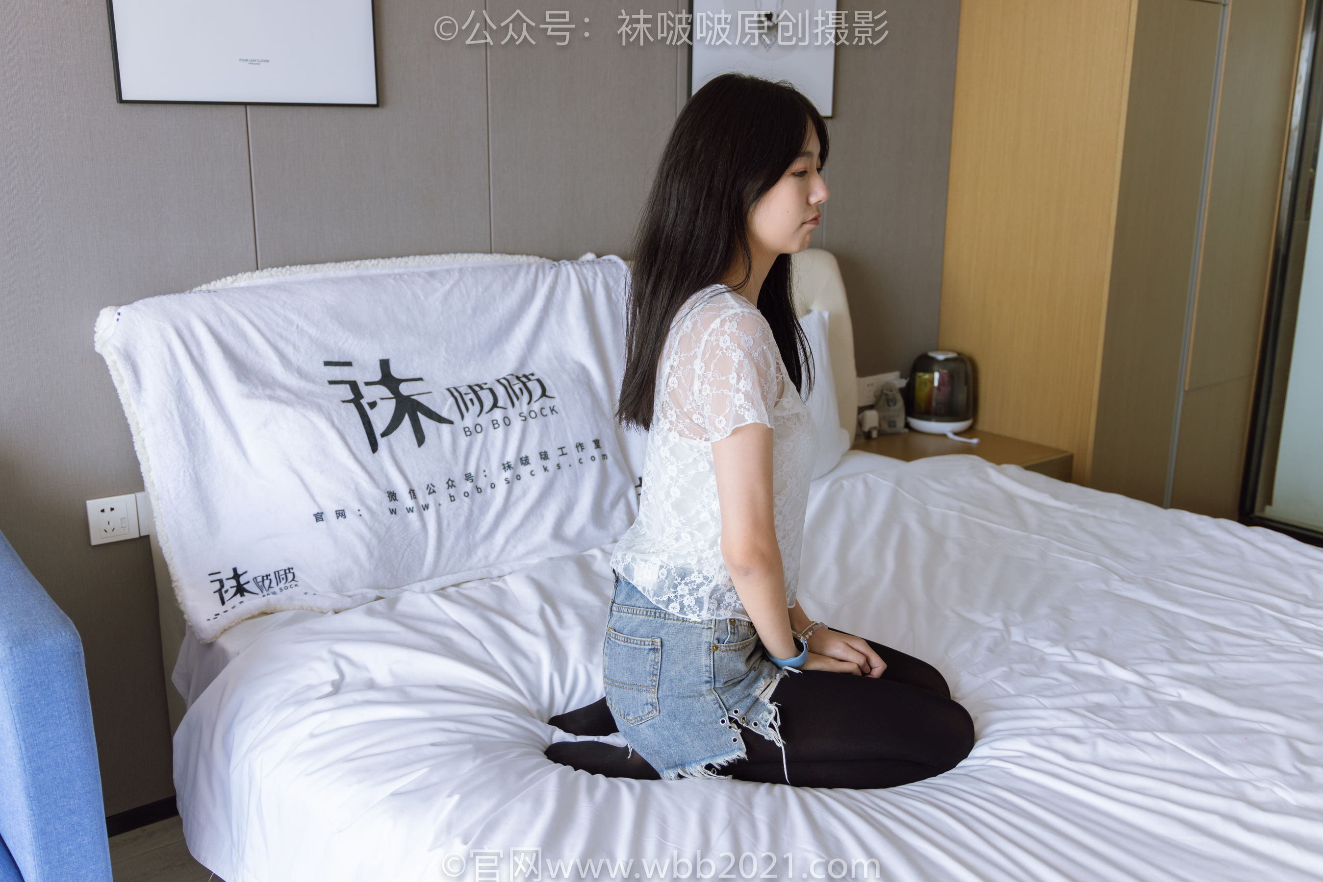 BoBoSocks袜啵啵 No.459 小甜豆 -高跟凉鞋、厚黑丝、穿鞋踩包子和橘子剧情/(150P)