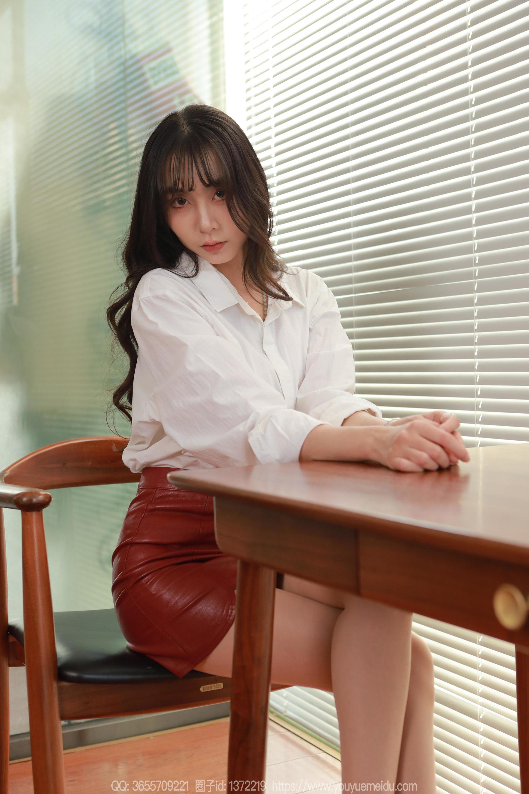 IESS异思趣向 - 模特： 团团 《美味车厘子》/(93P)