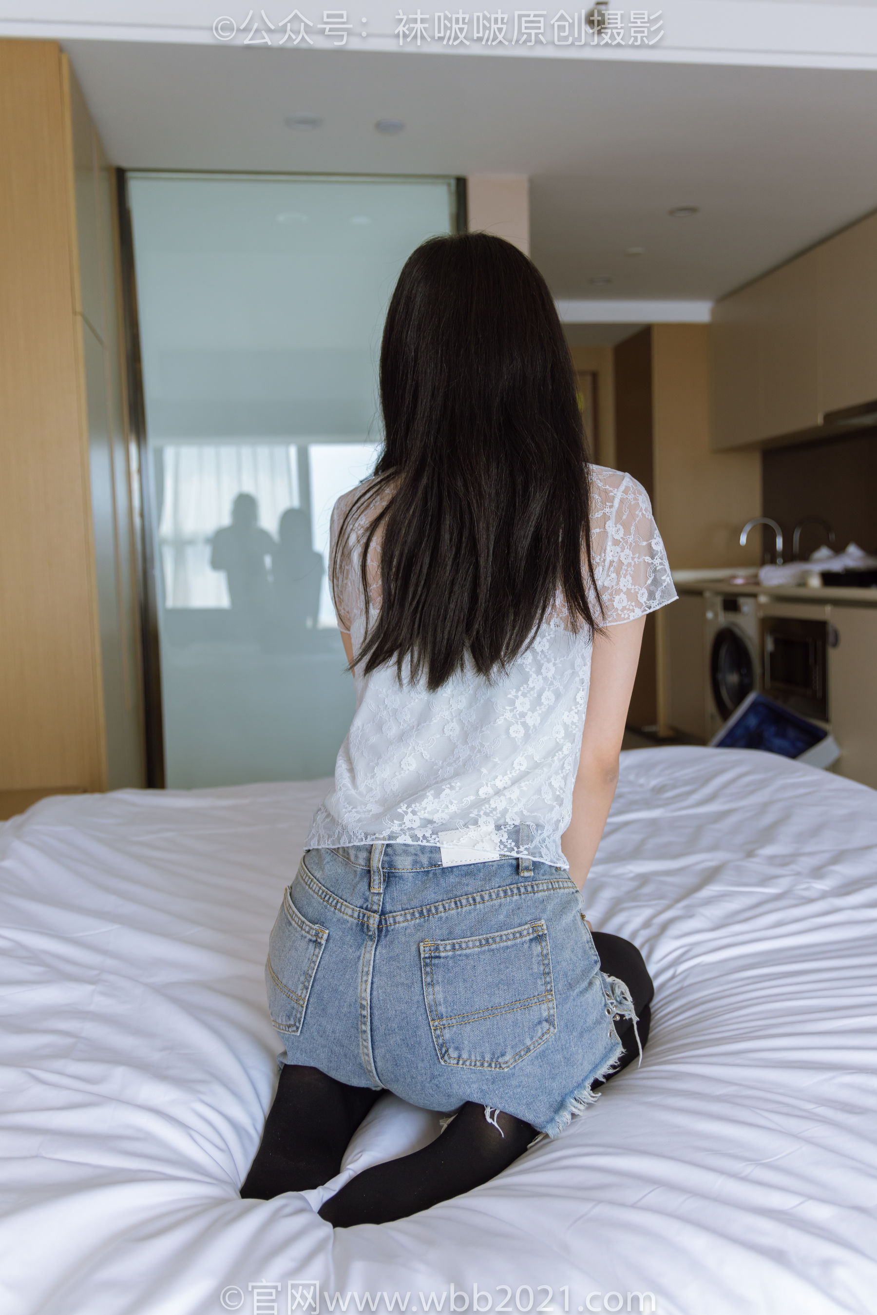 BoBoSocks袜啵啵 No.459 小甜豆 -高跟凉鞋、厚黑丝、穿鞋踩包子和橘子剧情/(150P)