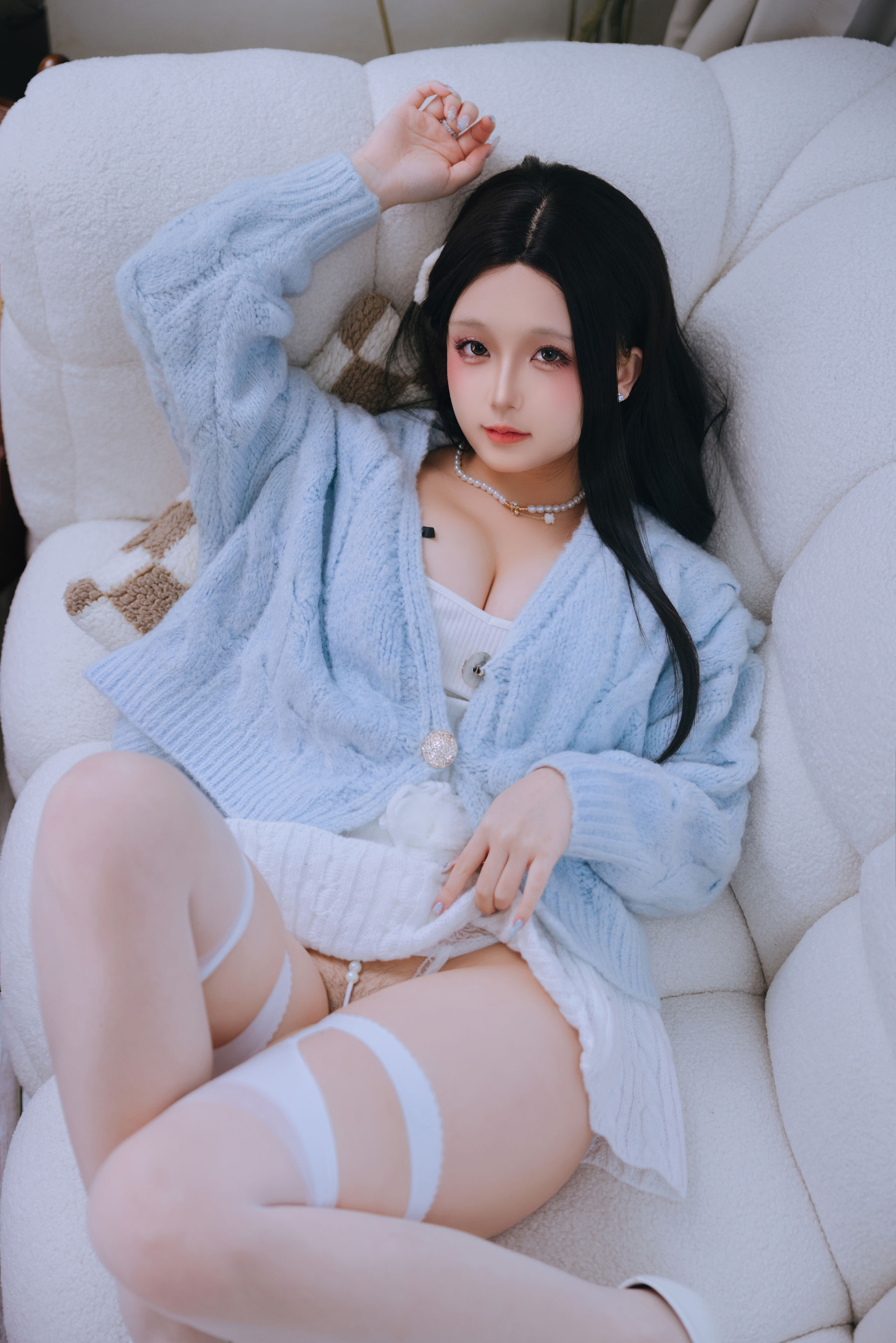 Cosplay日奈娇 - 与学姐约会/(180P)
