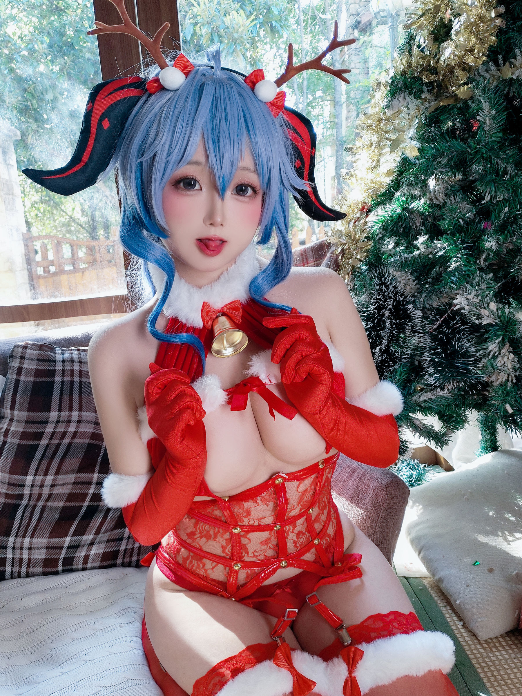 Cosplay日奈娇 - 甘雨圣诞/(34P)