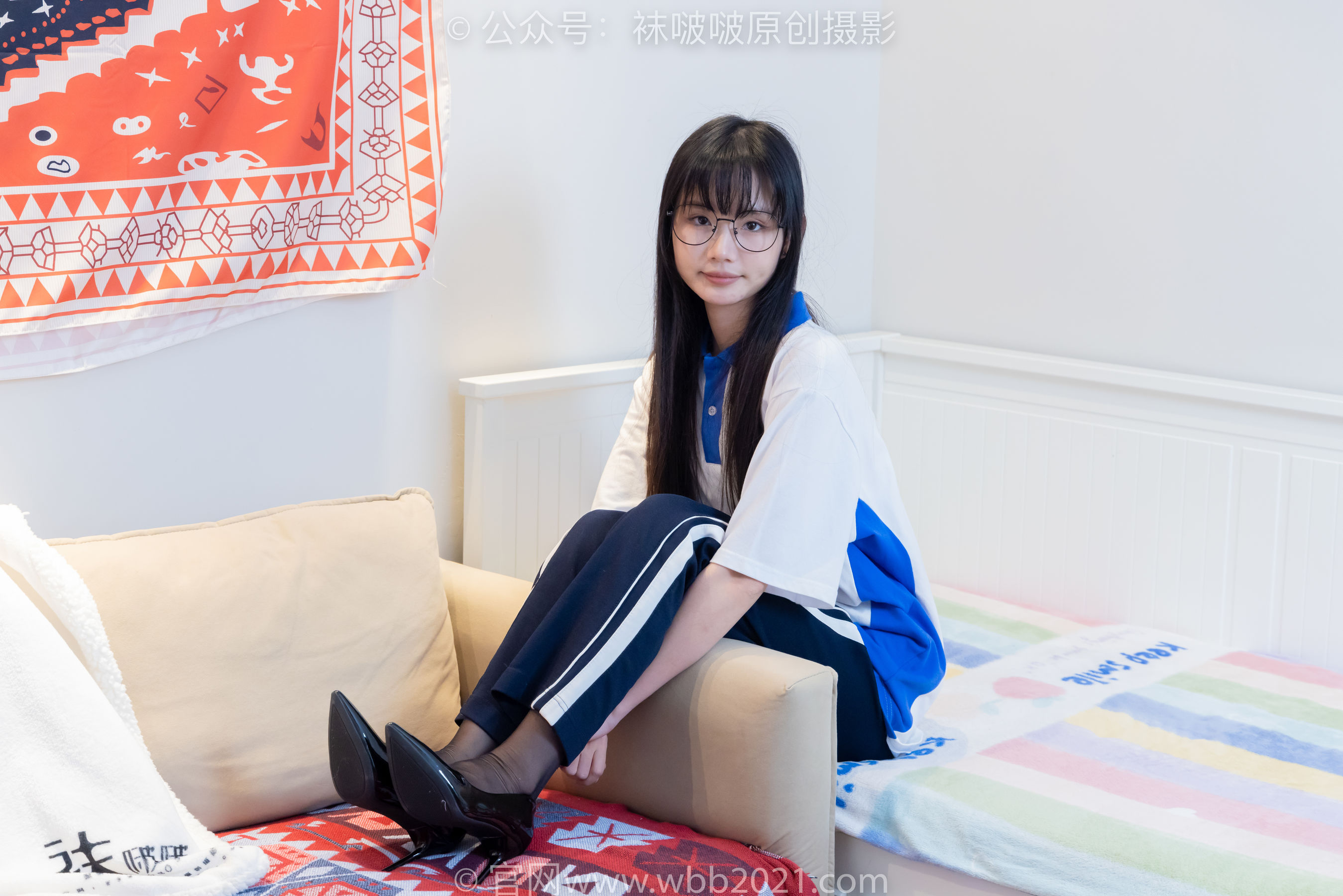 BoBoSocks袜啵啵 No.471 甜甜圈 - 高跟鞋、黑丝、短肉丝、裸足、校服裤里丝/(150P)