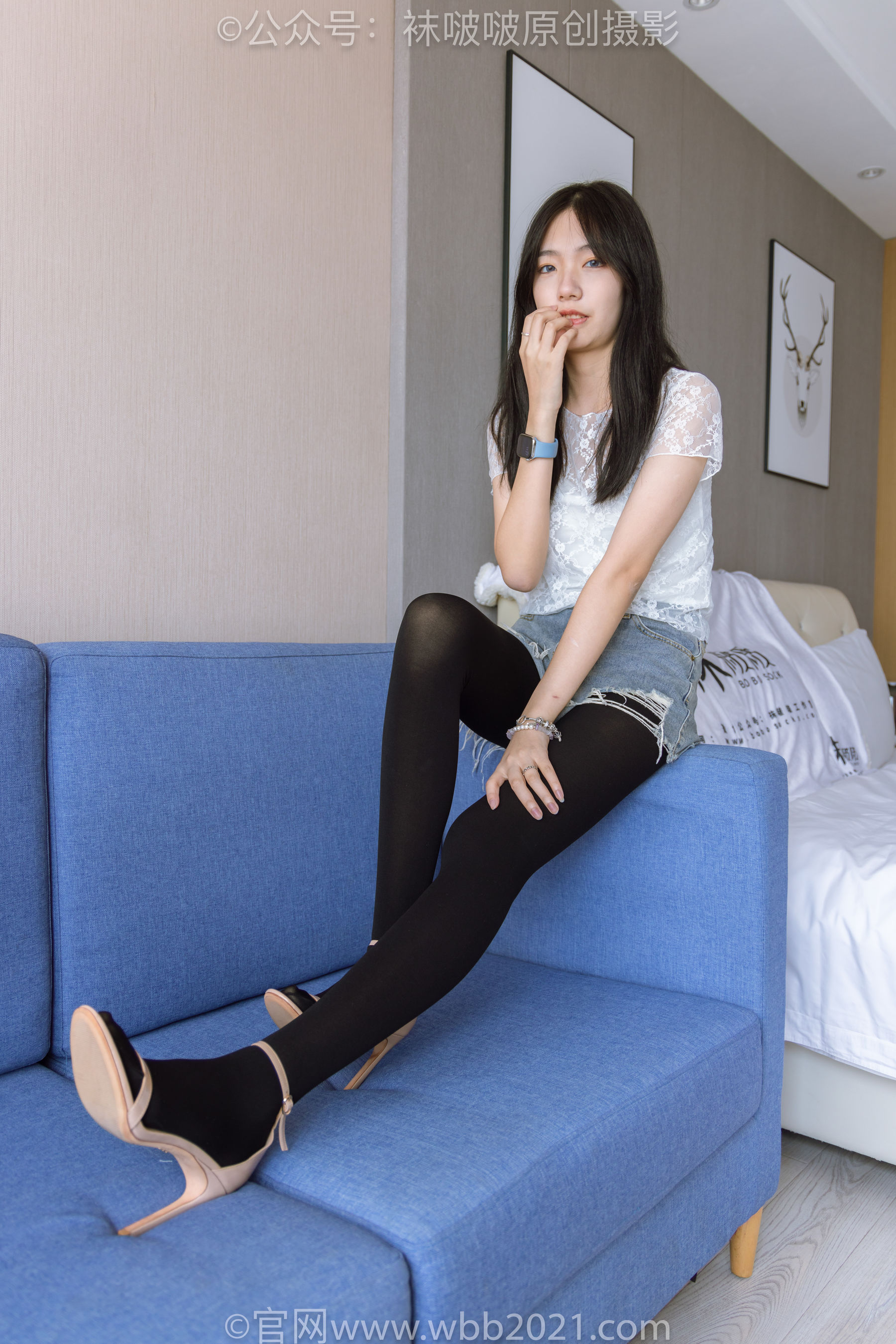 BoBoSocks袜啵啵 No.459 小甜豆 -高跟凉鞋、厚黑丝、穿鞋踩包子和橘子剧情/(150P)