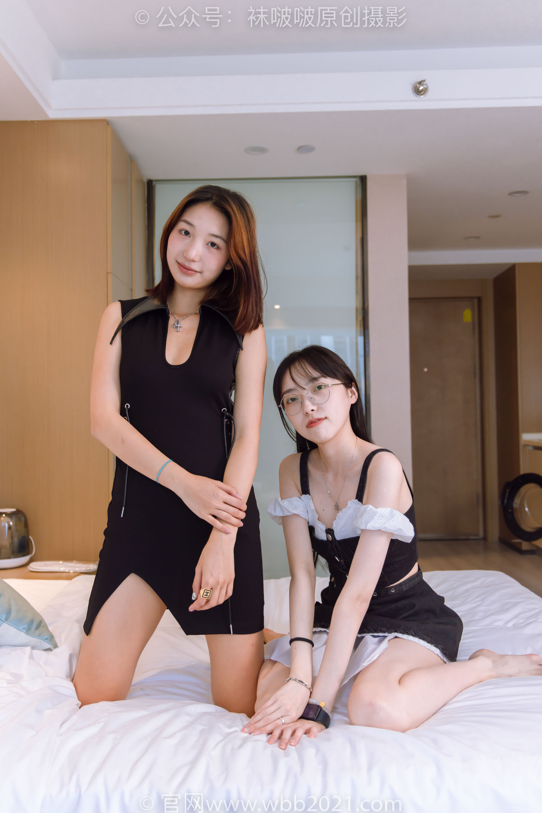 BoBoSocks袜啵啵 No.464 稚予&果果 -两双高跟鞋、肉丝、裸足、裸足涂黑色指甲油/(135P)