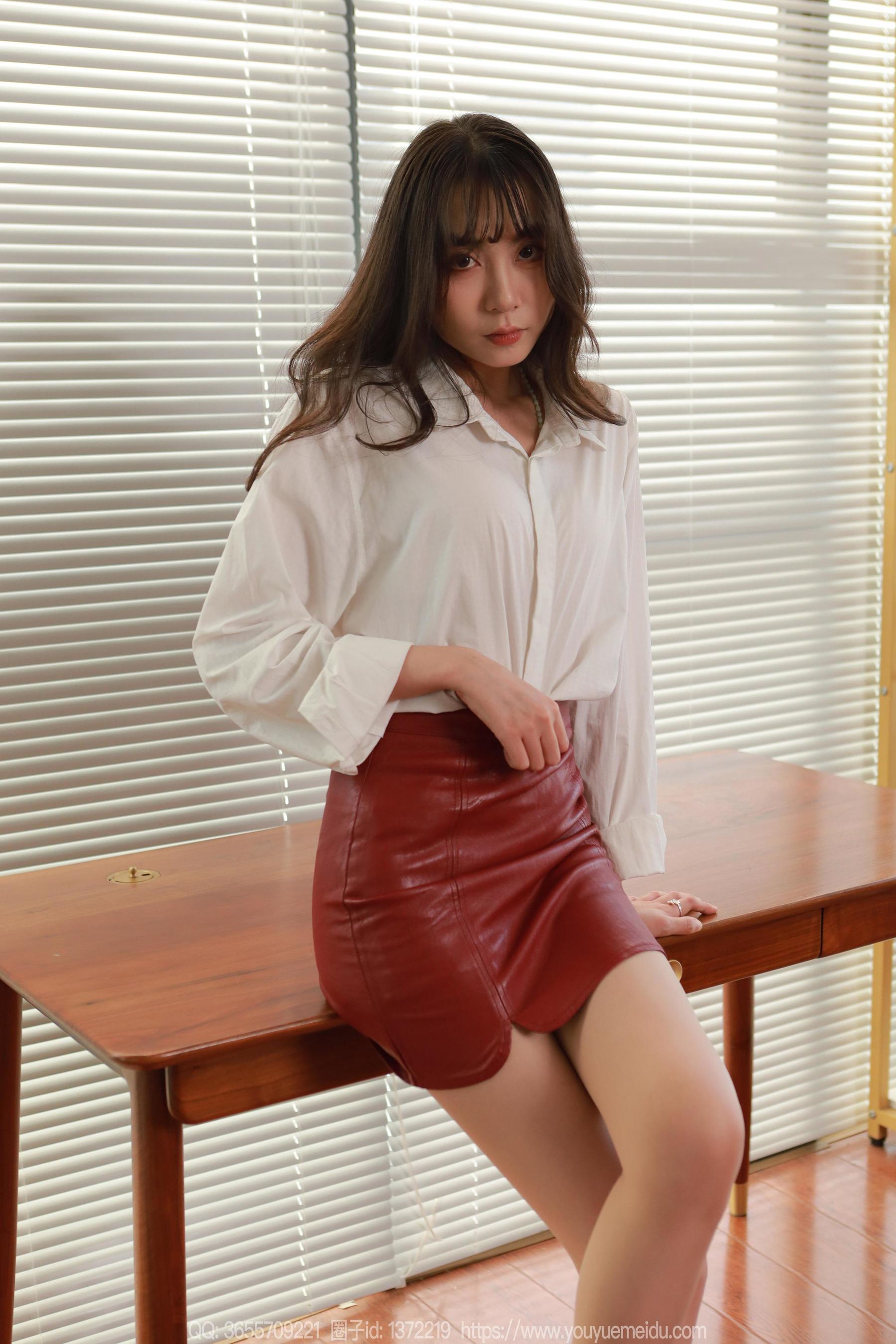 IESS异思趣向 - 模特： 团团 《美味车厘子》/(93P)