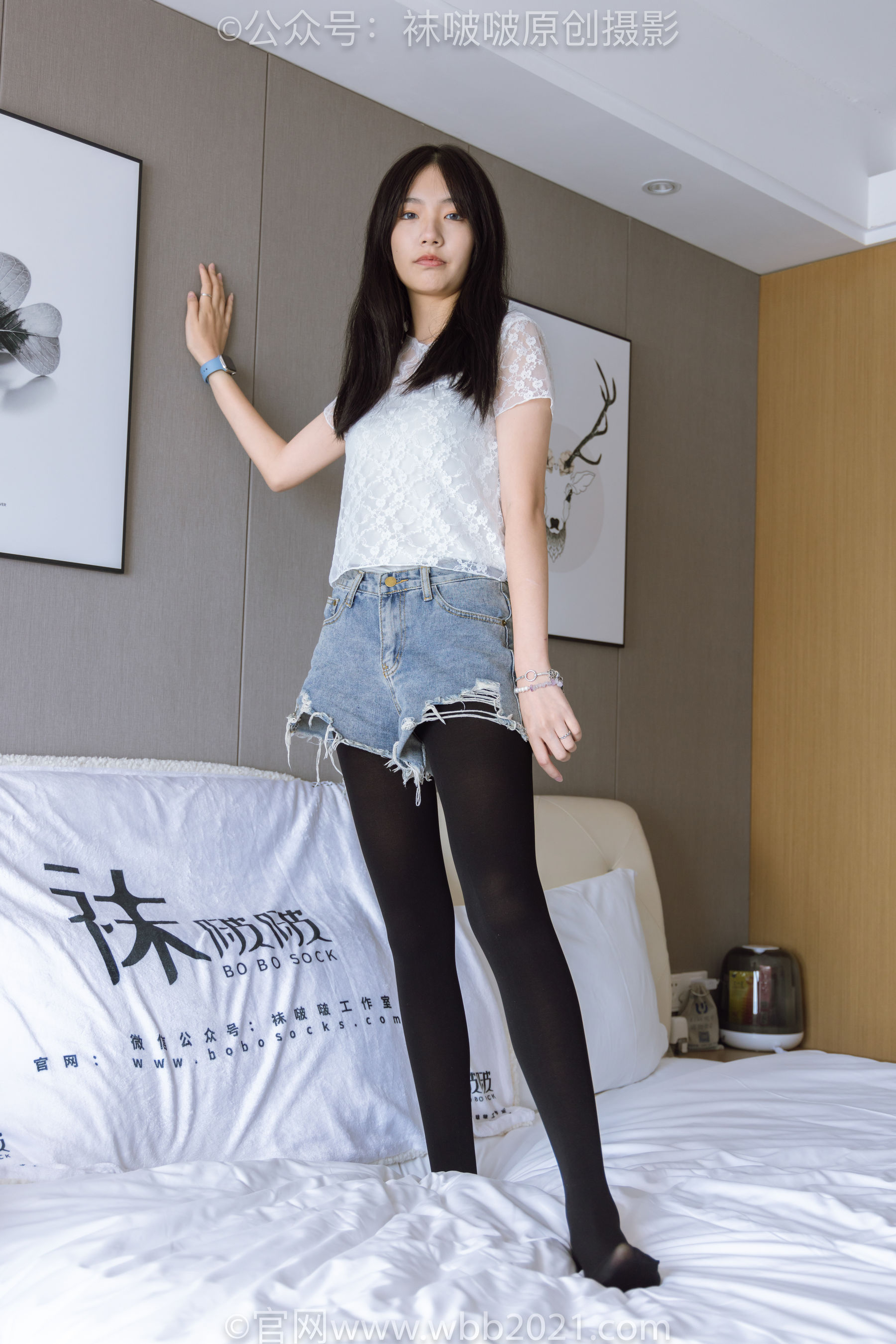 BoBoSocks袜啵啵 No.459 小甜豆 -高跟凉鞋、厚黑丝、穿鞋踩包子和橘子剧情/(150P)