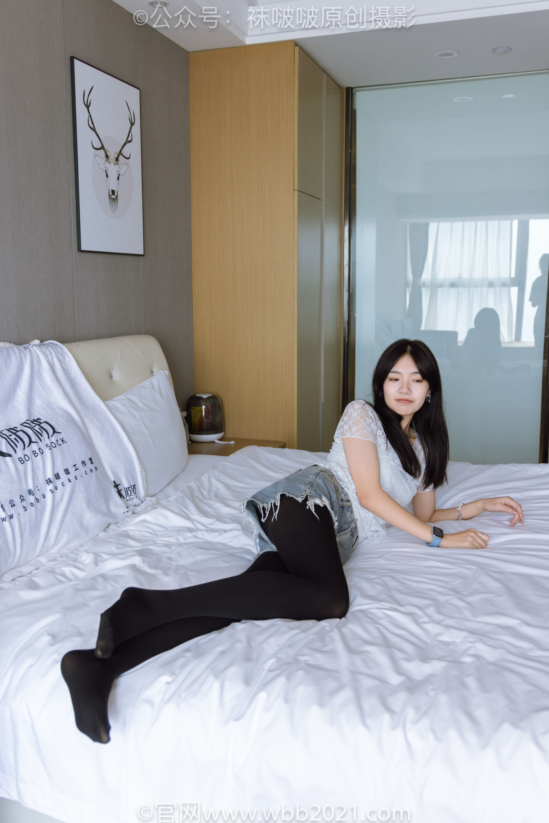 BoBoSocks袜啵啵 No.459 小甜豆 -高跟凉鞋、厚黑丝、穿鞋踩包子和橘子剧情/(150P)