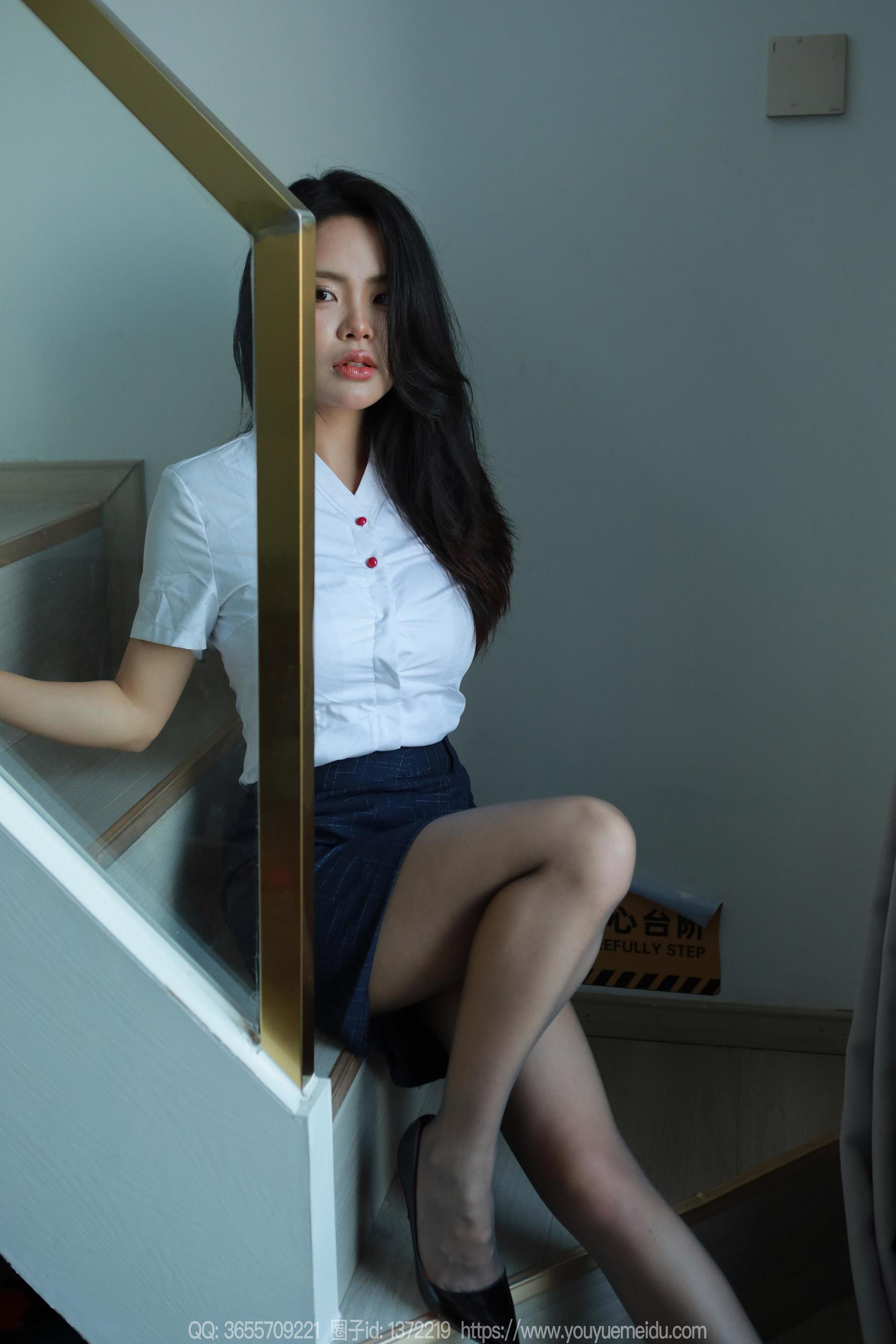 IESS异思趣向 - 模特： 兔兔 《OL黑丝》/(88P)