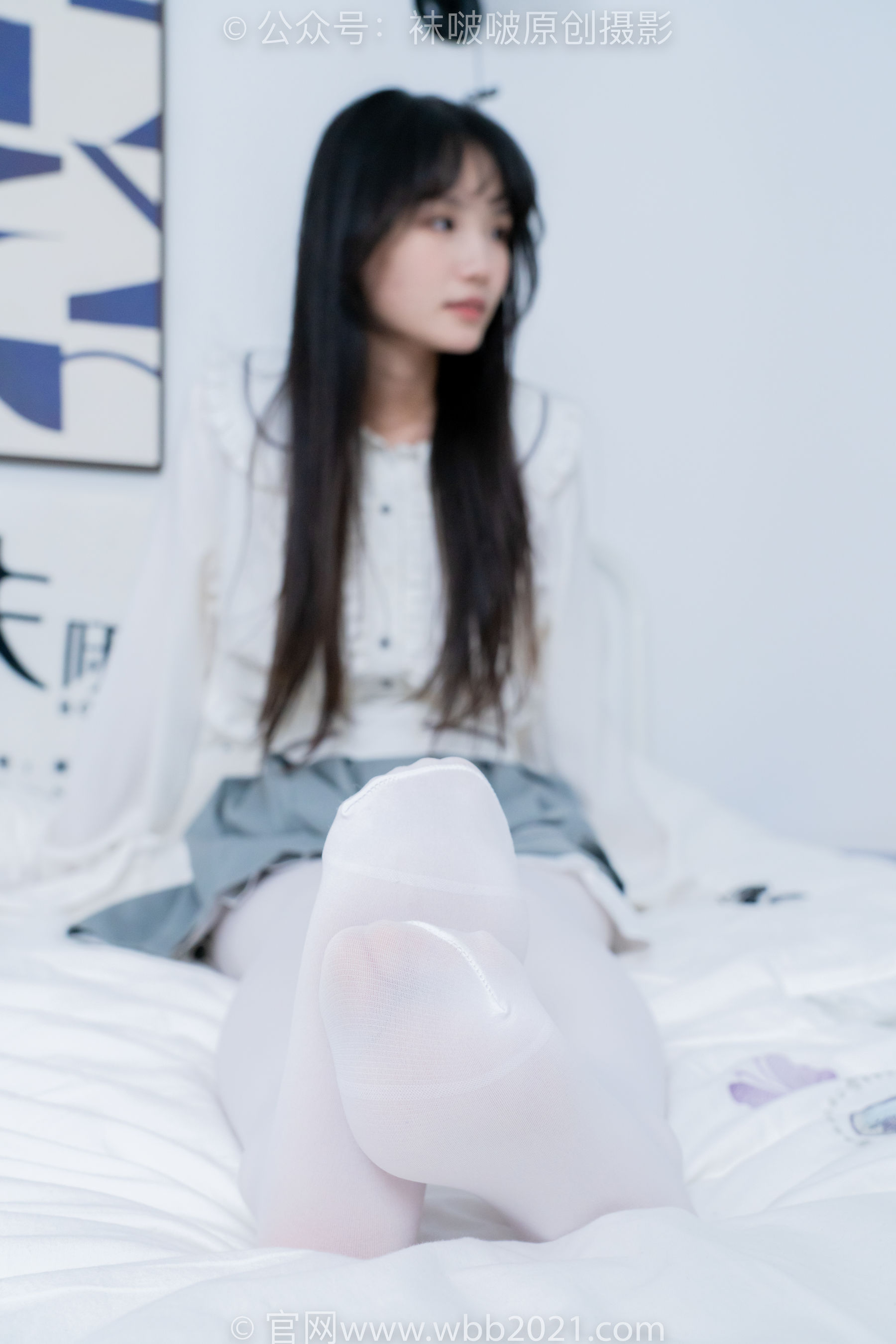 BoBoSocks袜啵啵 No.468 甜甜圈 - 高跟凉鞋、厚白丝、裸足、丝袜和裸足踩蓝莓剧情/(150P)