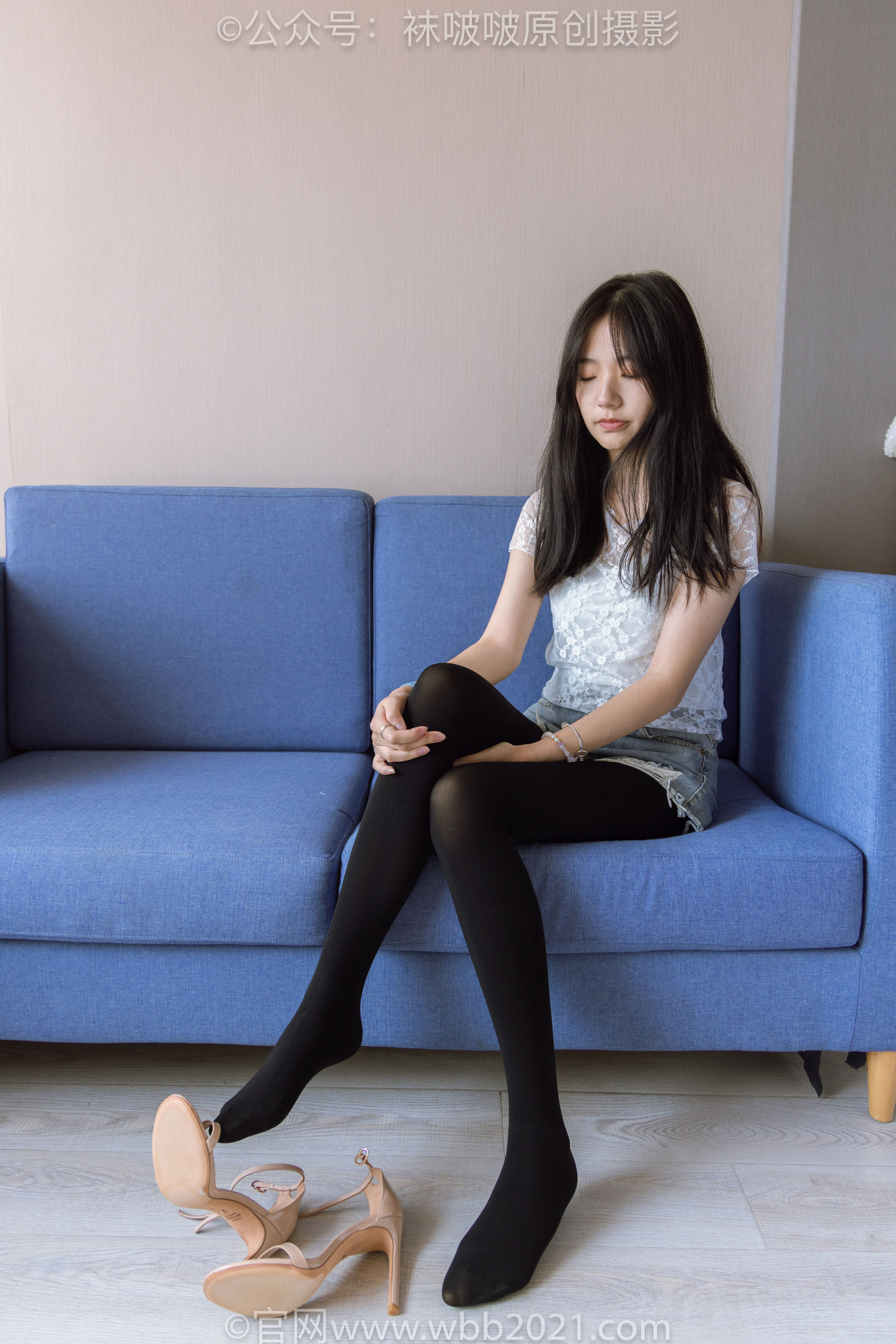 BoBoSocks袜啵啵 No.459 小甜豆 -高跟凉鞋、厚黑丝、穿鞋踩包子和橘子剧情/(150P)