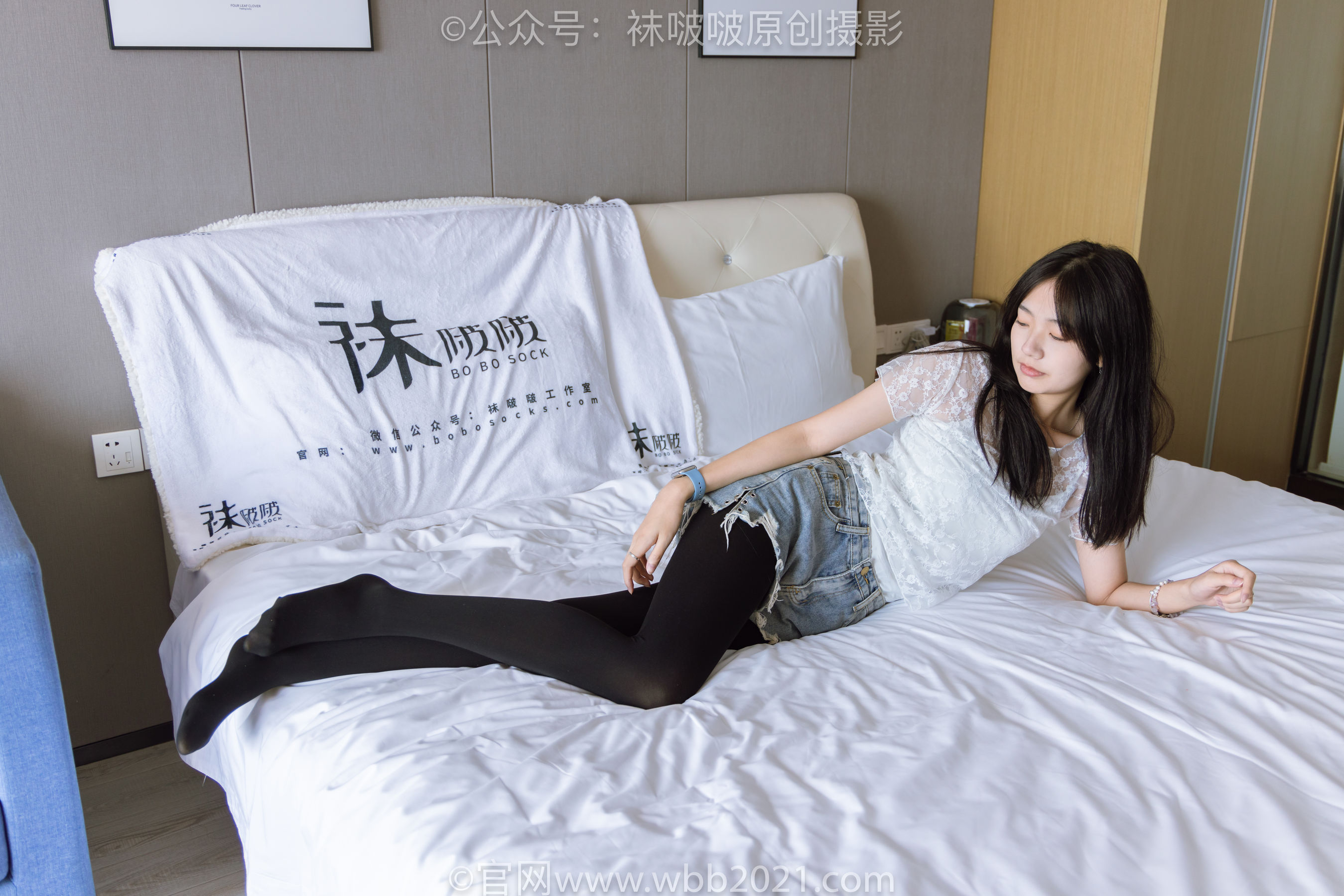 BoBoSocks袜啵啵 No.459 小甜豆 -高跟凉鞋、厚黑丝、穿鞋踩包子和橘子剧情/(150P)