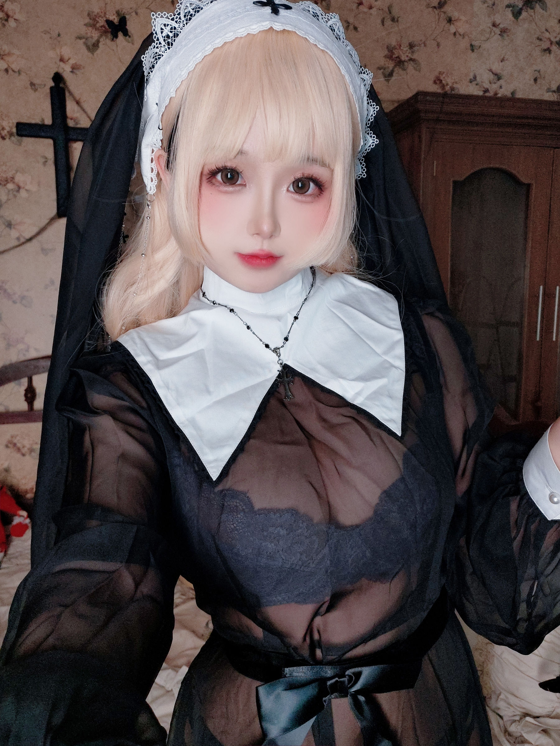 Cosplay日奈娇 - 禁忌修女/(160P)