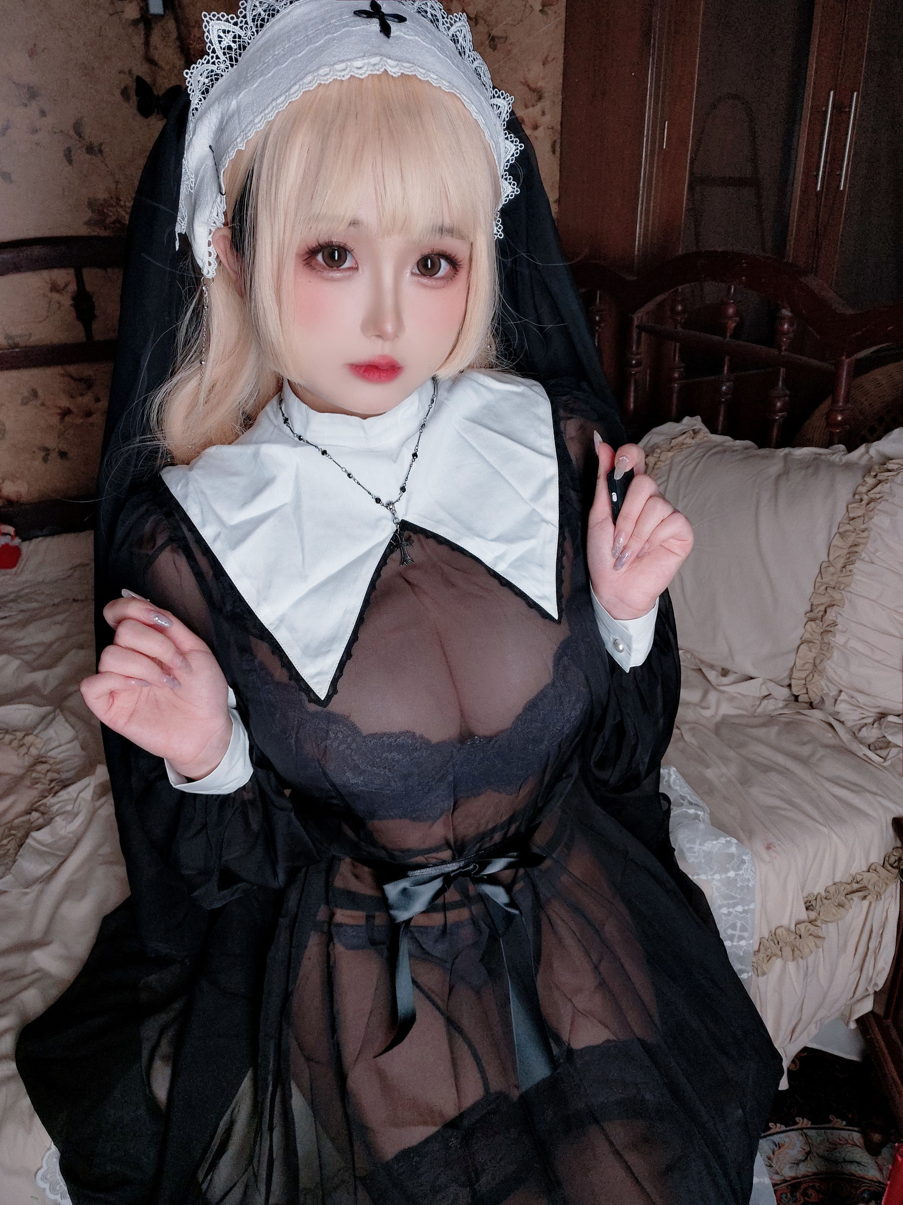 Cosplay日奈娇 - 禁忌修女/(160P)