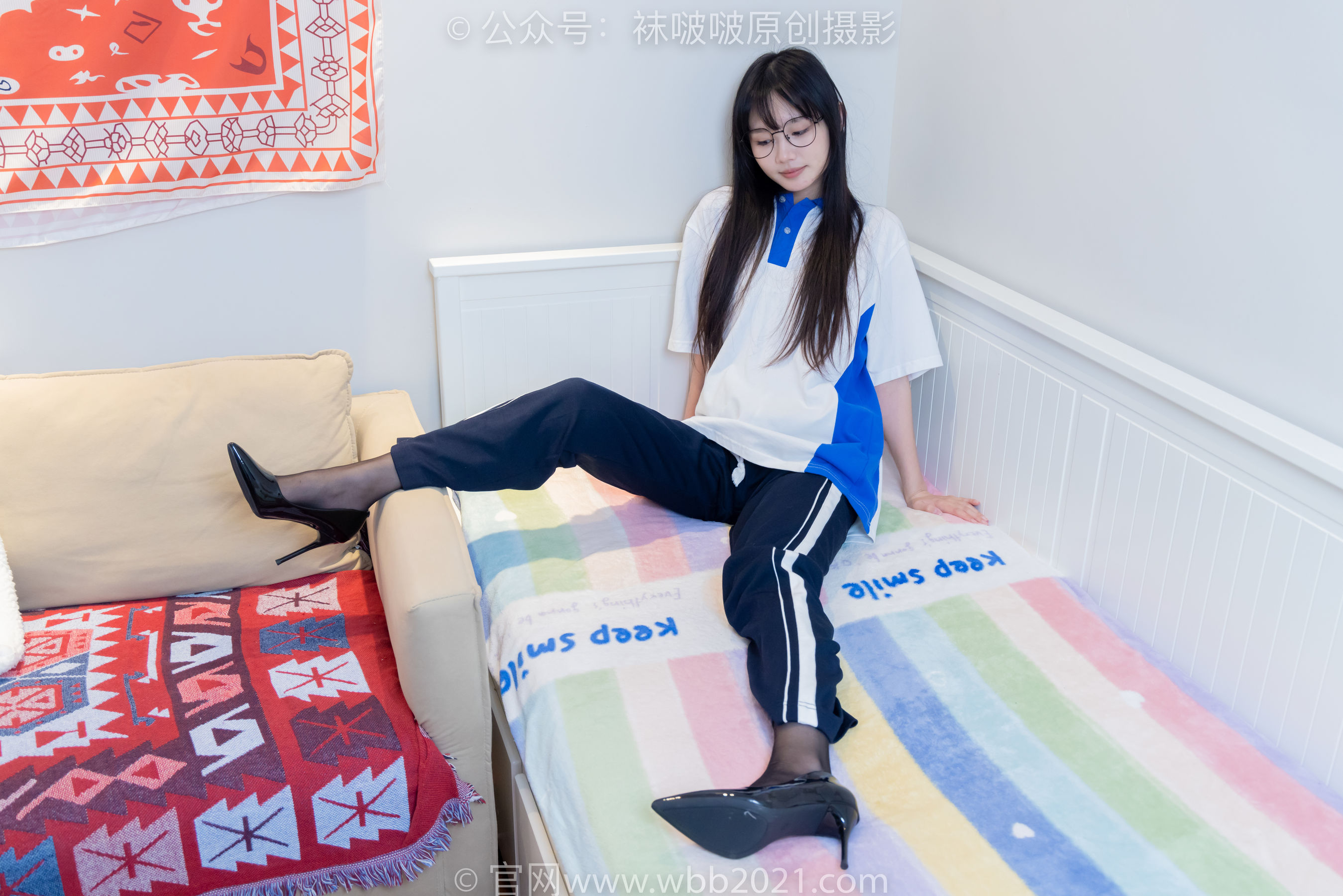 BoBoSocks袜啵啵 No.471 甜甜圈 - 高跟鞋、黑丝、短肉丝、裸足、校服裤里丝/(150P)