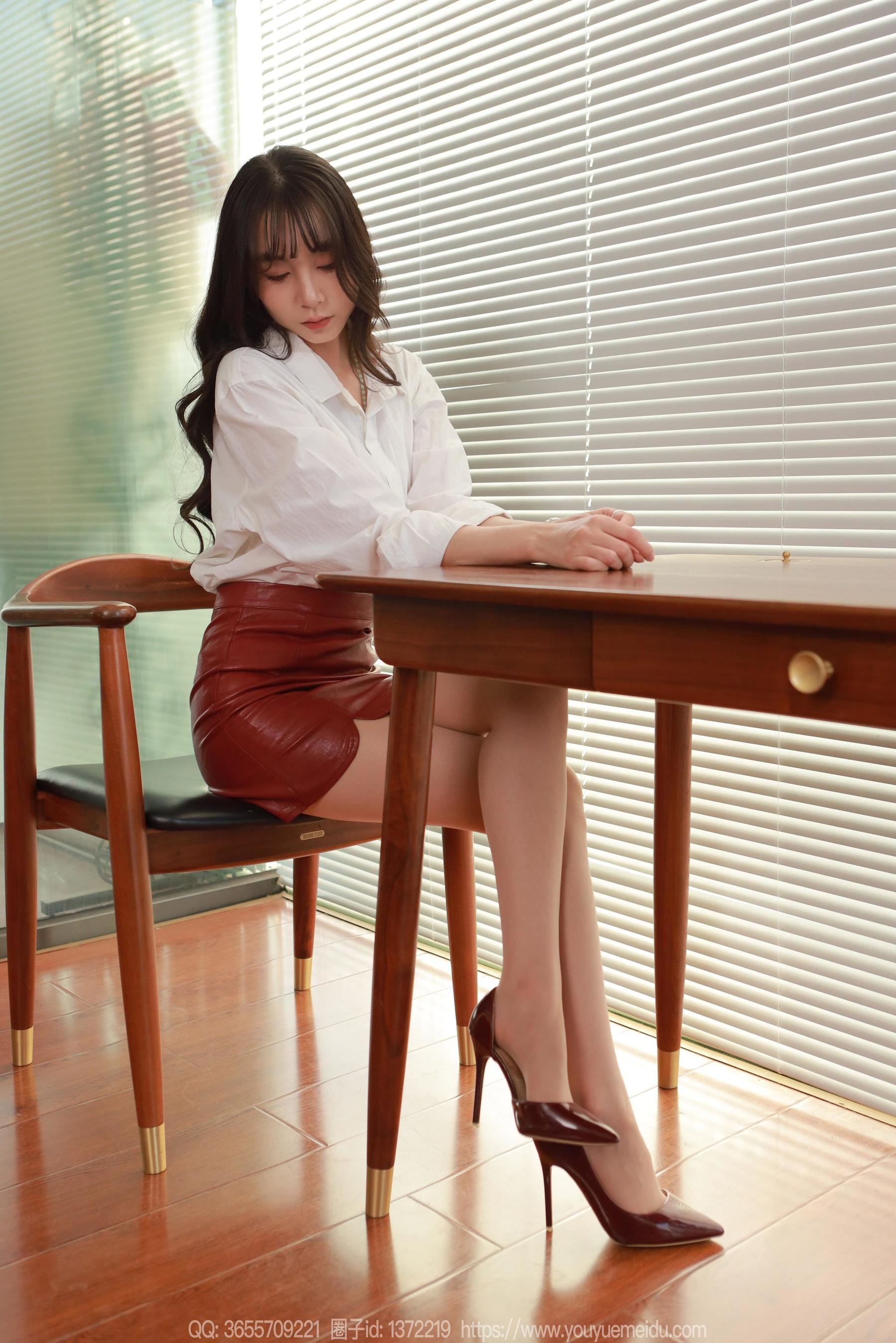 IESS异思趣向 - 模特： 团团 《美味车厘子》/(93P)