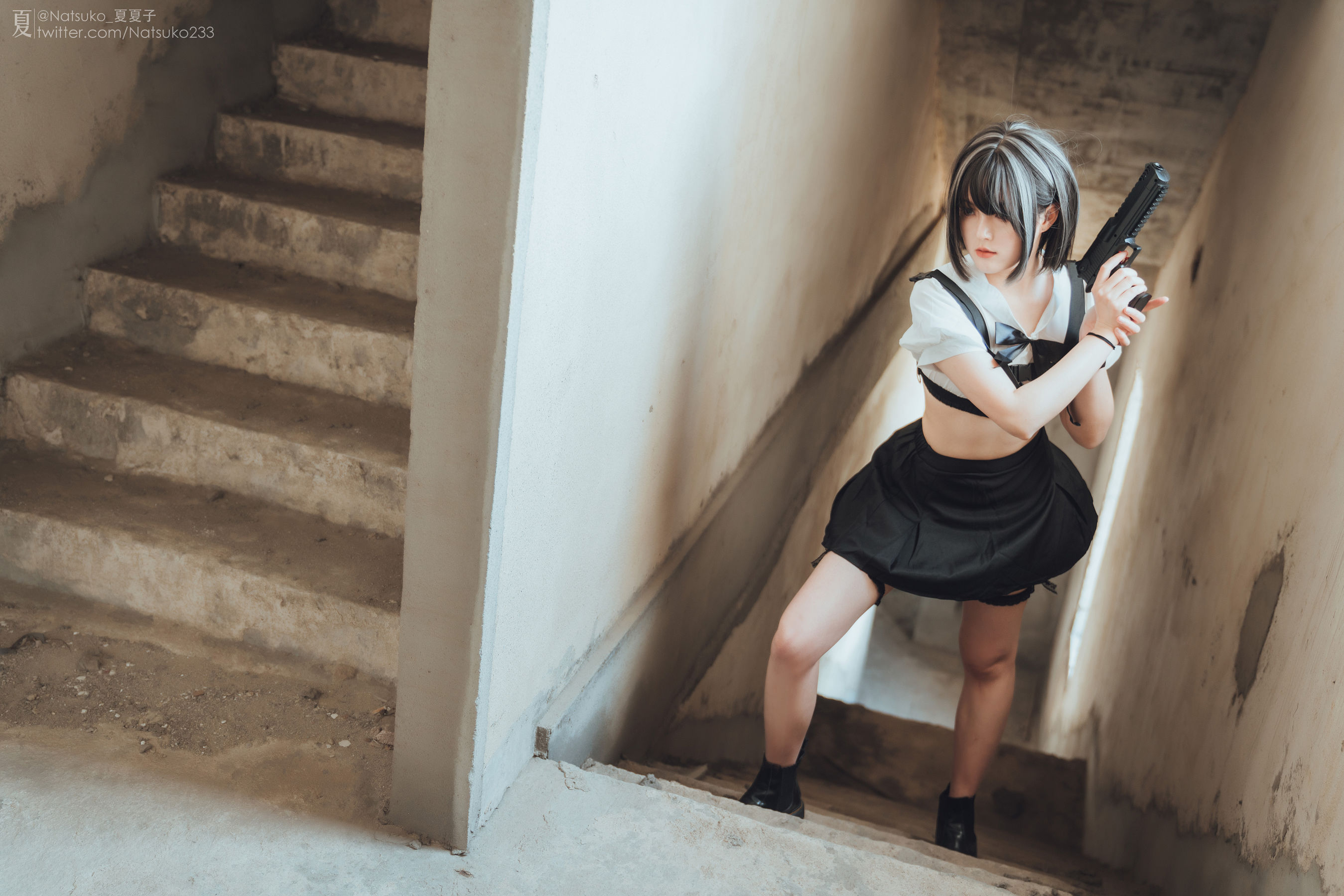 Natsuko夏夏子 - 绑带特工/(40P)