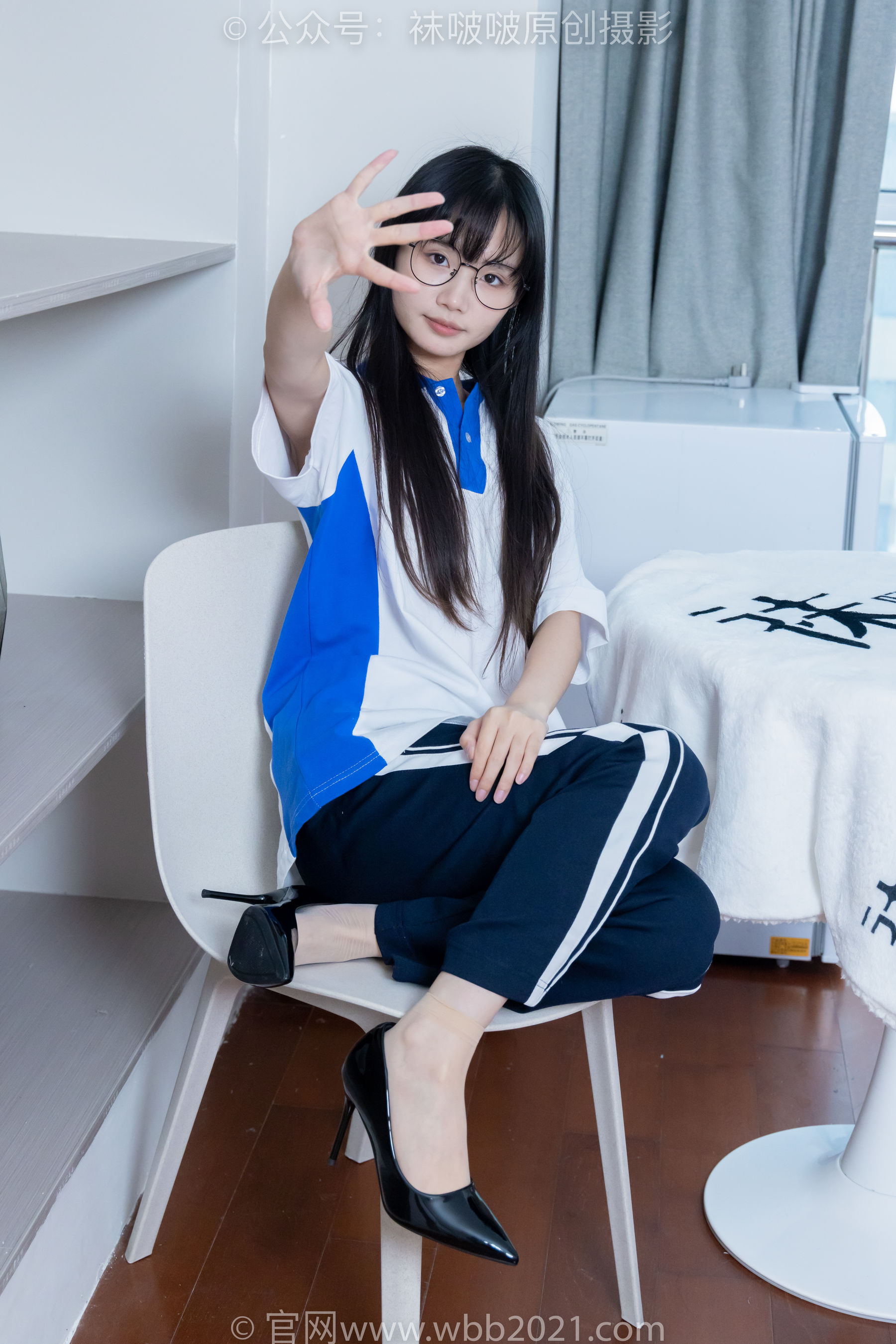 BoBoSocks袜啵啵 No.471 甜甜圈 - 高跟鞋、黑丝、短肉丝、裸足、校服裤里丝/(150P)