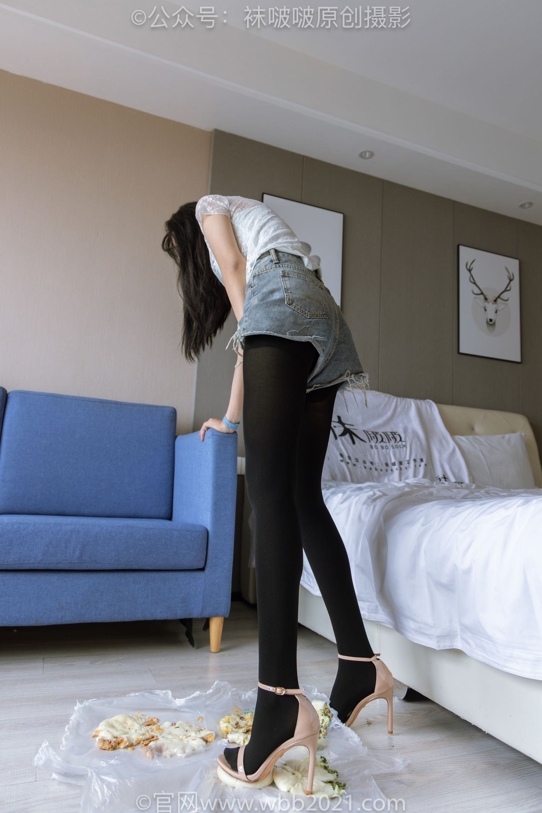 BoBoSocks袜啵啵 No.459 小甜豆 -高跟凉鞋、厚黑丝、穿鞋踩包子和橘子剧情/(150P)