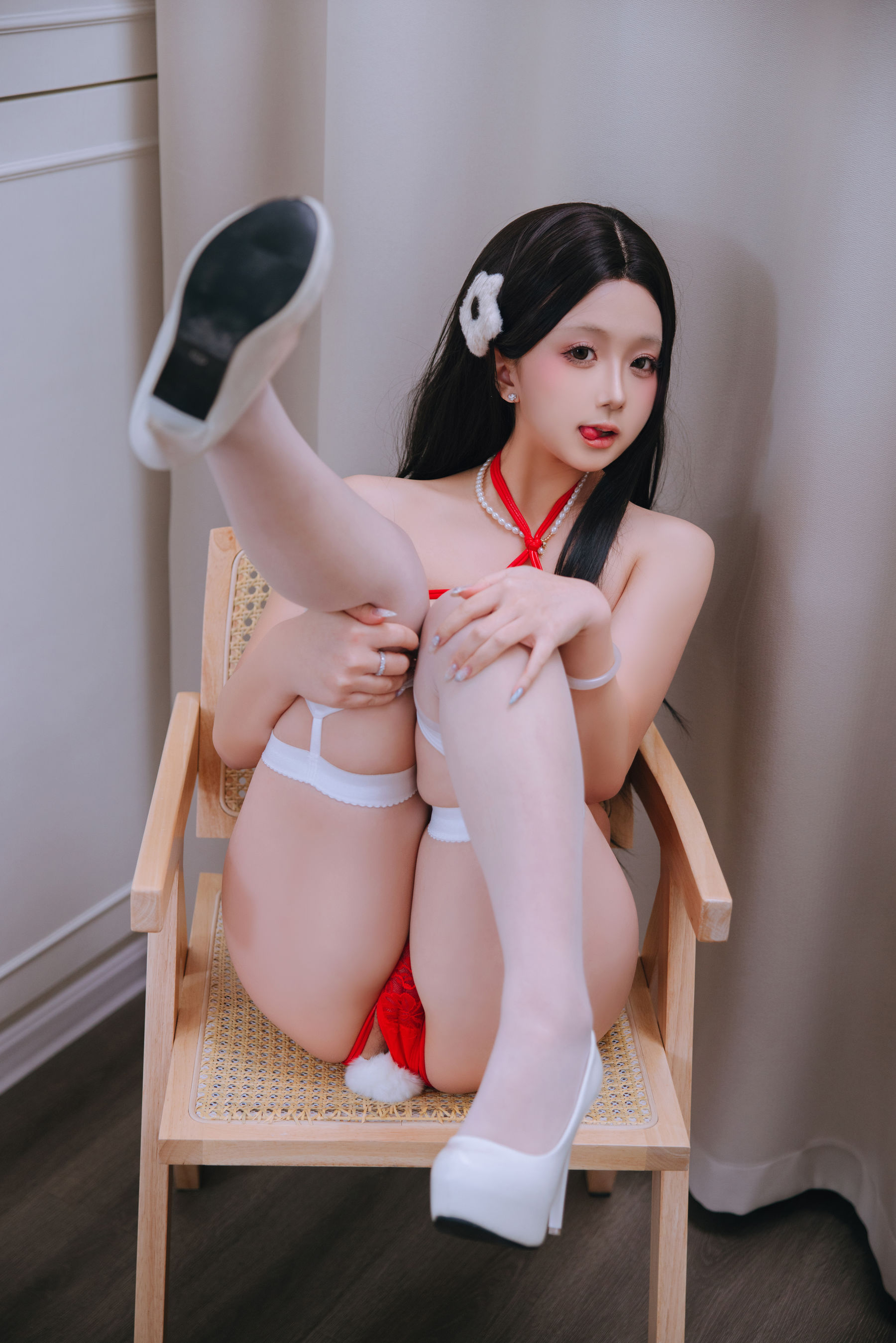 Cosplay日奈娇 - 与学姐约会/(180P)
