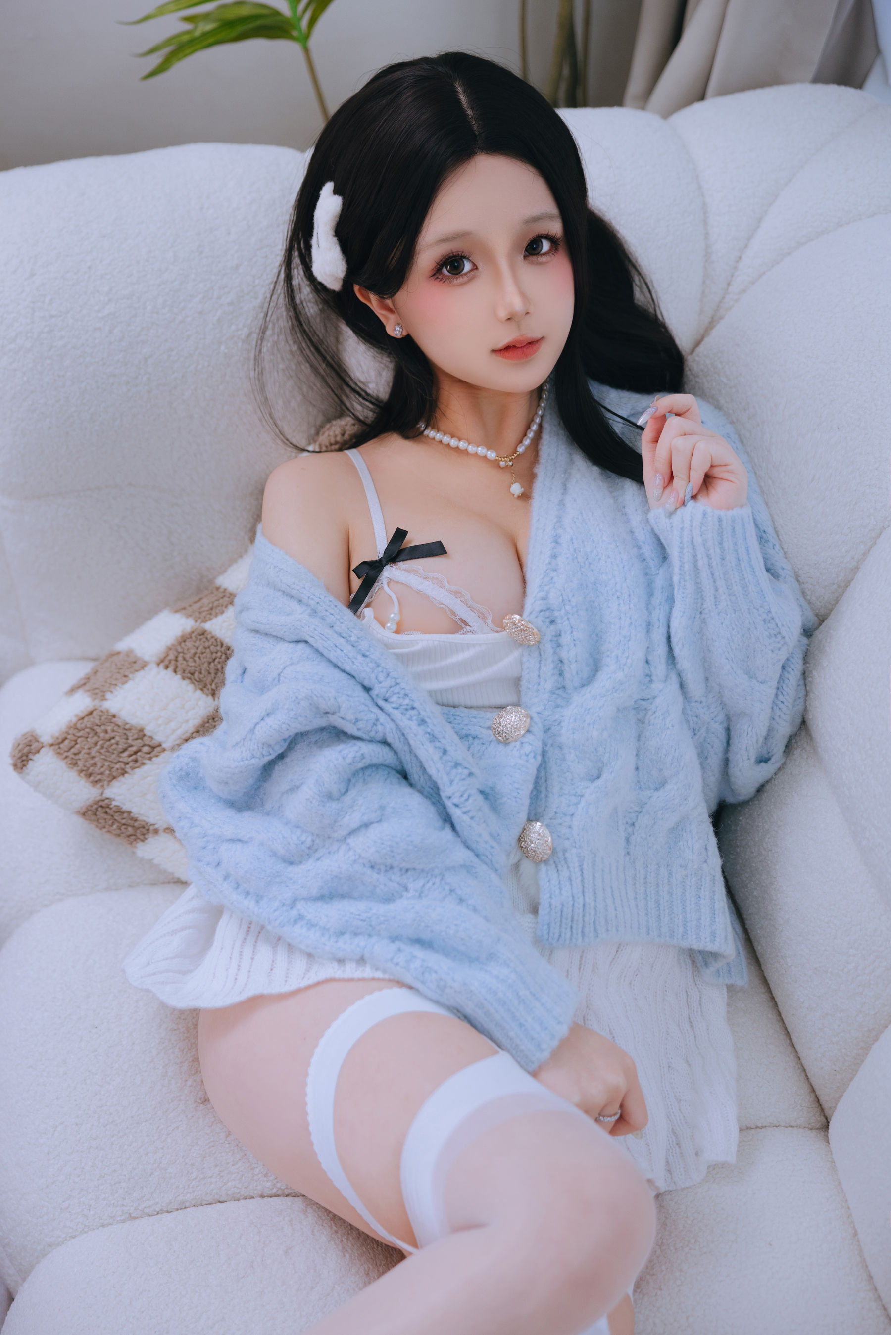 Cosplay日奈娇 - 与学姐约会/(180P)