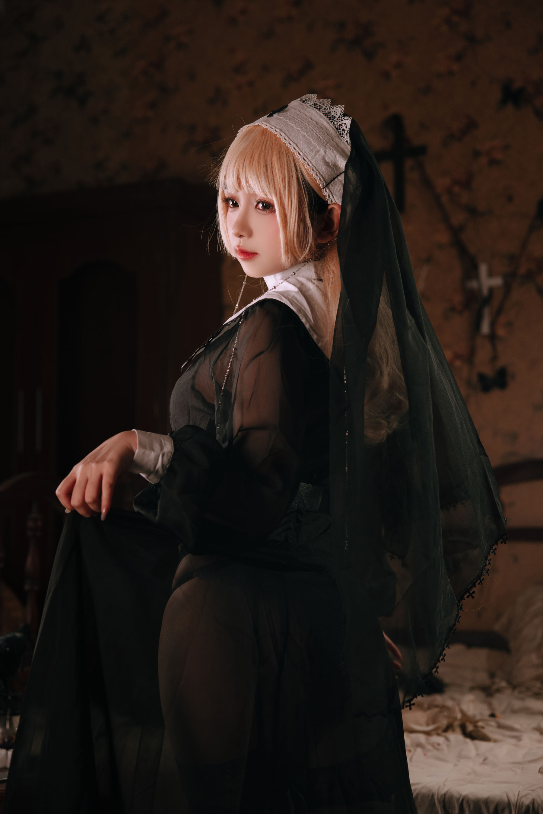 Cosplay日奈娇 - 禁忌修女/(160P)