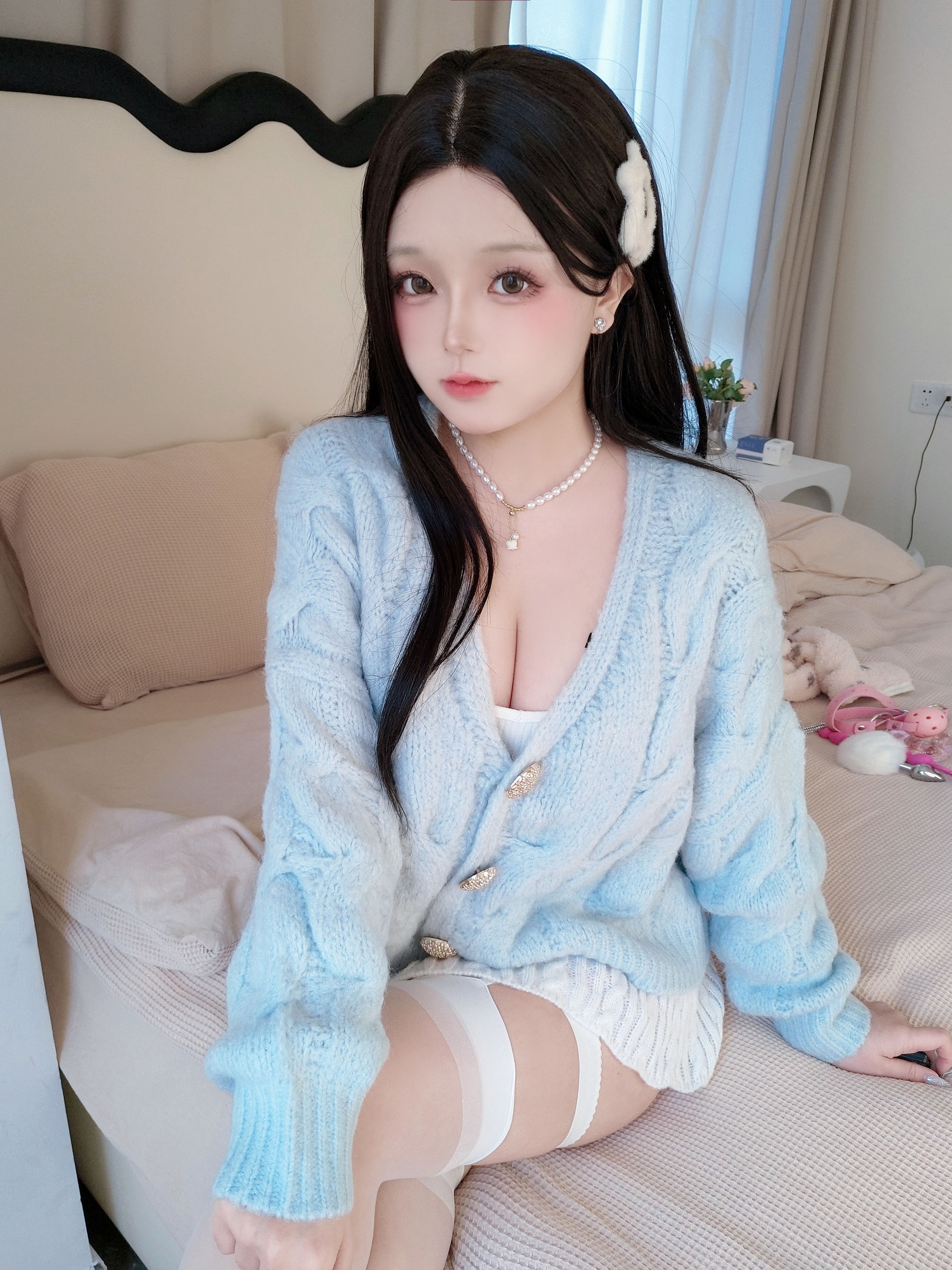 Cosplay日奈娇 - 与学姐约会/(180P)