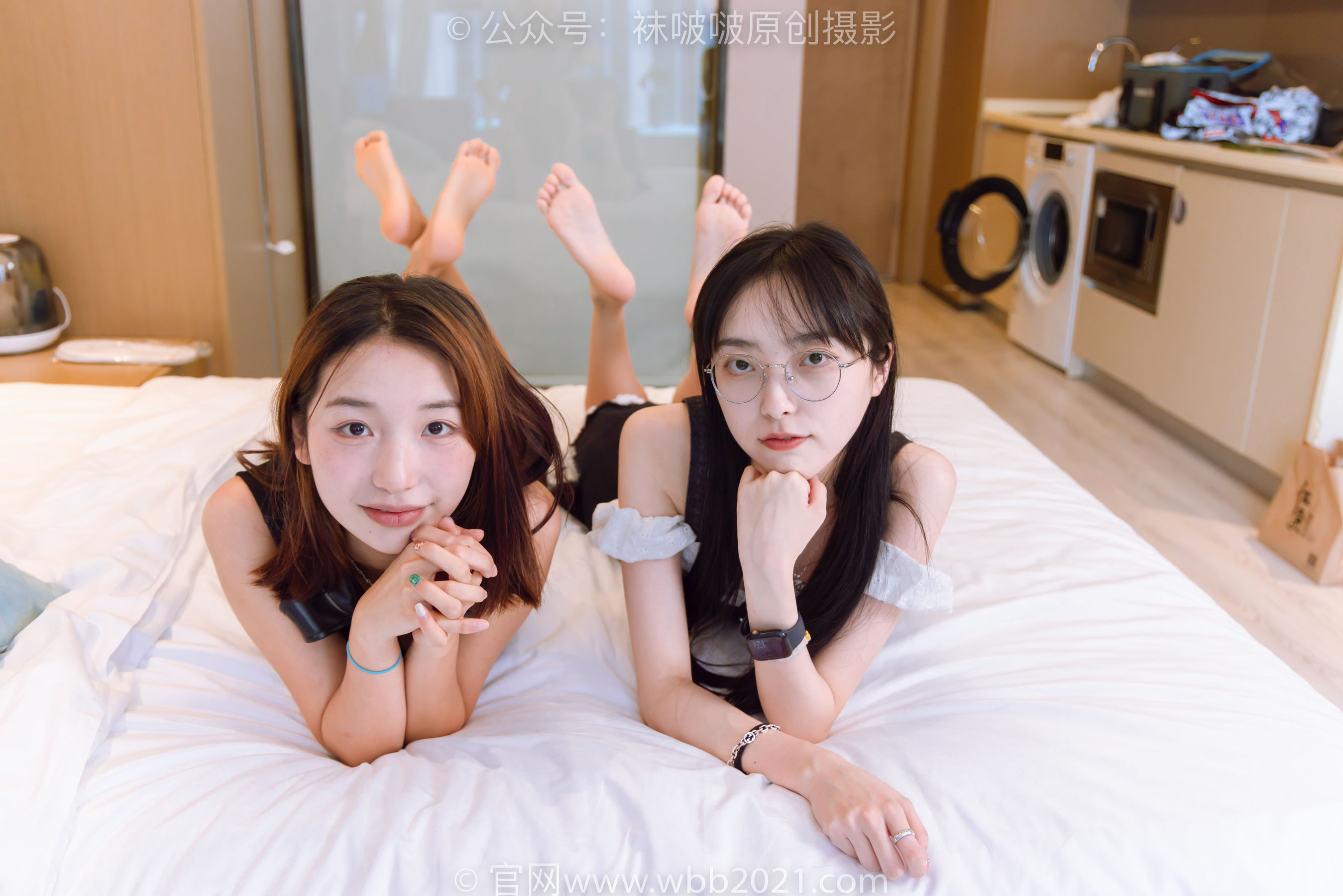 BoBoSocks袜啵啵 No.464 稚予&果果 -两双高跟鞋、肉丝、裸足、裸足涂黑色指甲油/(135P)