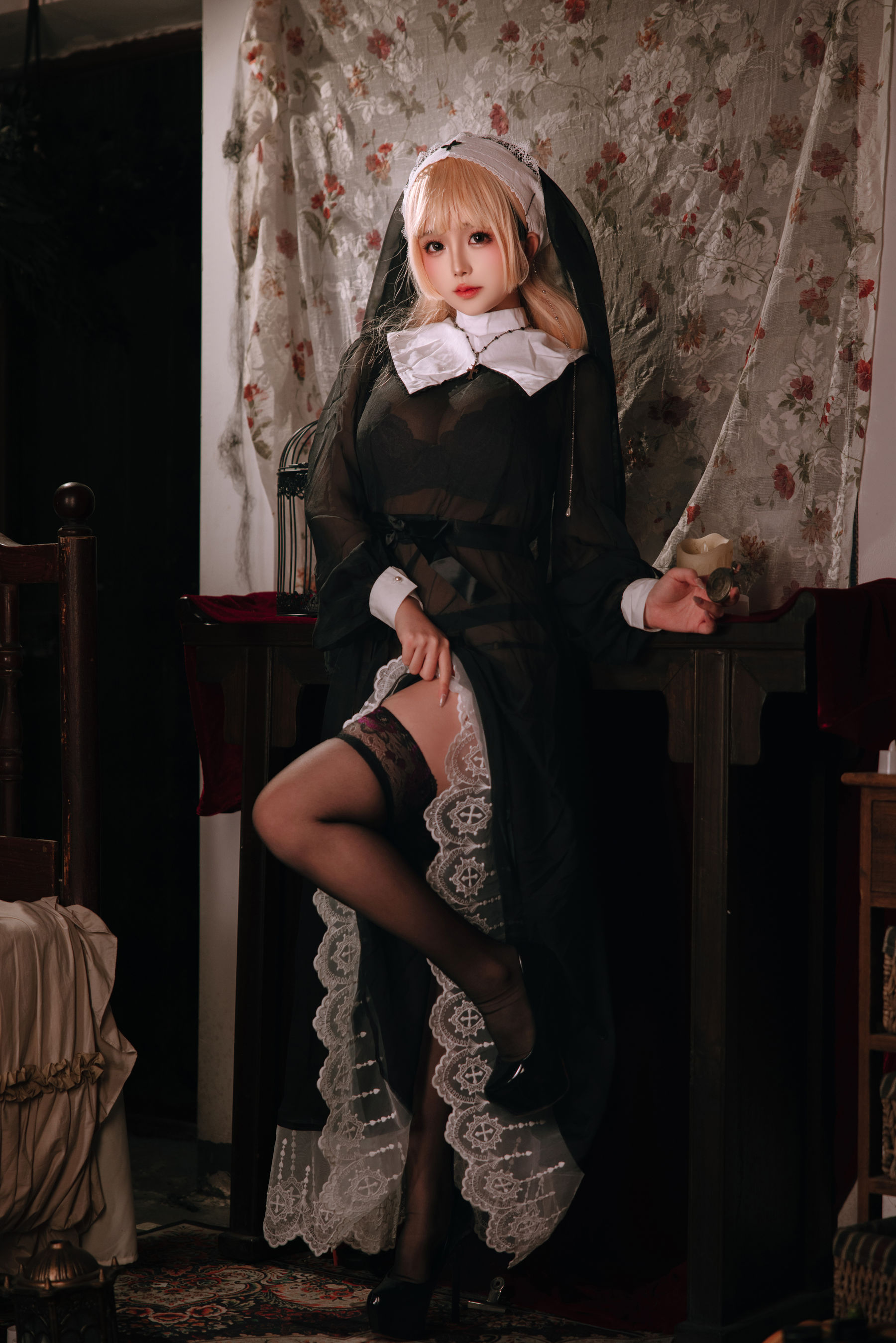 Cosplay日奈娇 - 禁忌修女/(160P)