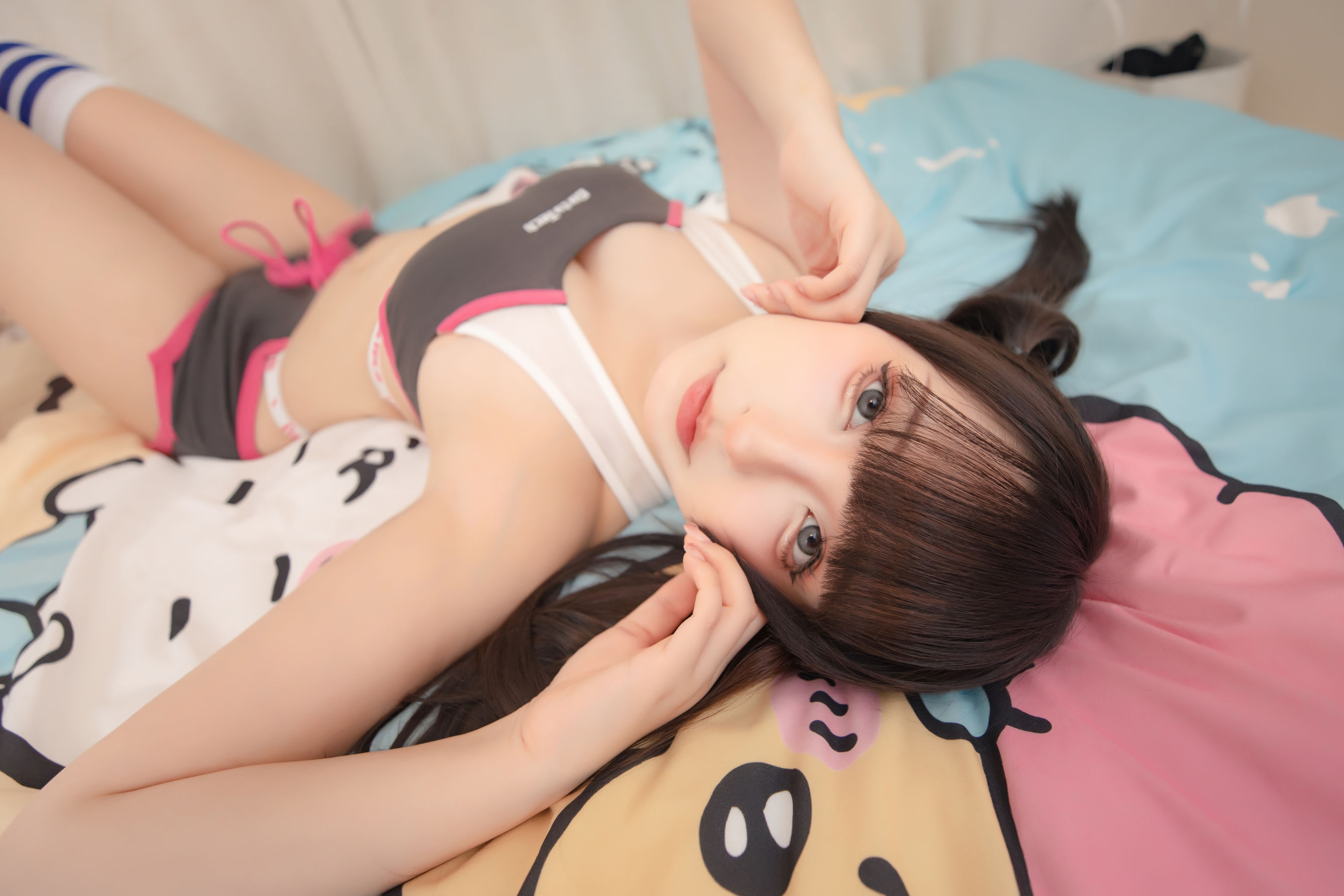 萝莉 神楽板真冬 之伸展少女/(75P)