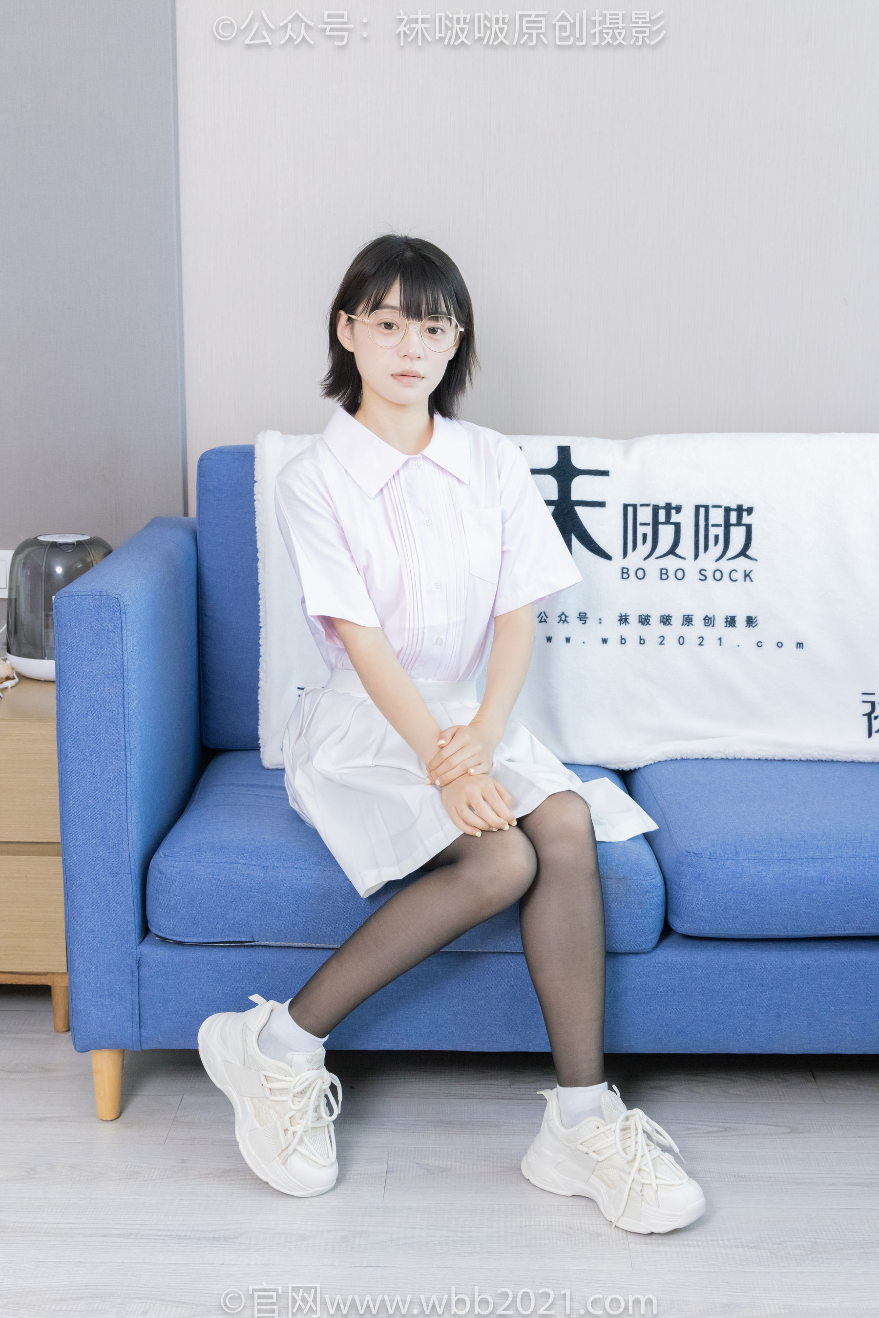 BoBoSocks袜啵啵 No.449 糯米 运动鞋、白棉袜、黑丝/(148P)