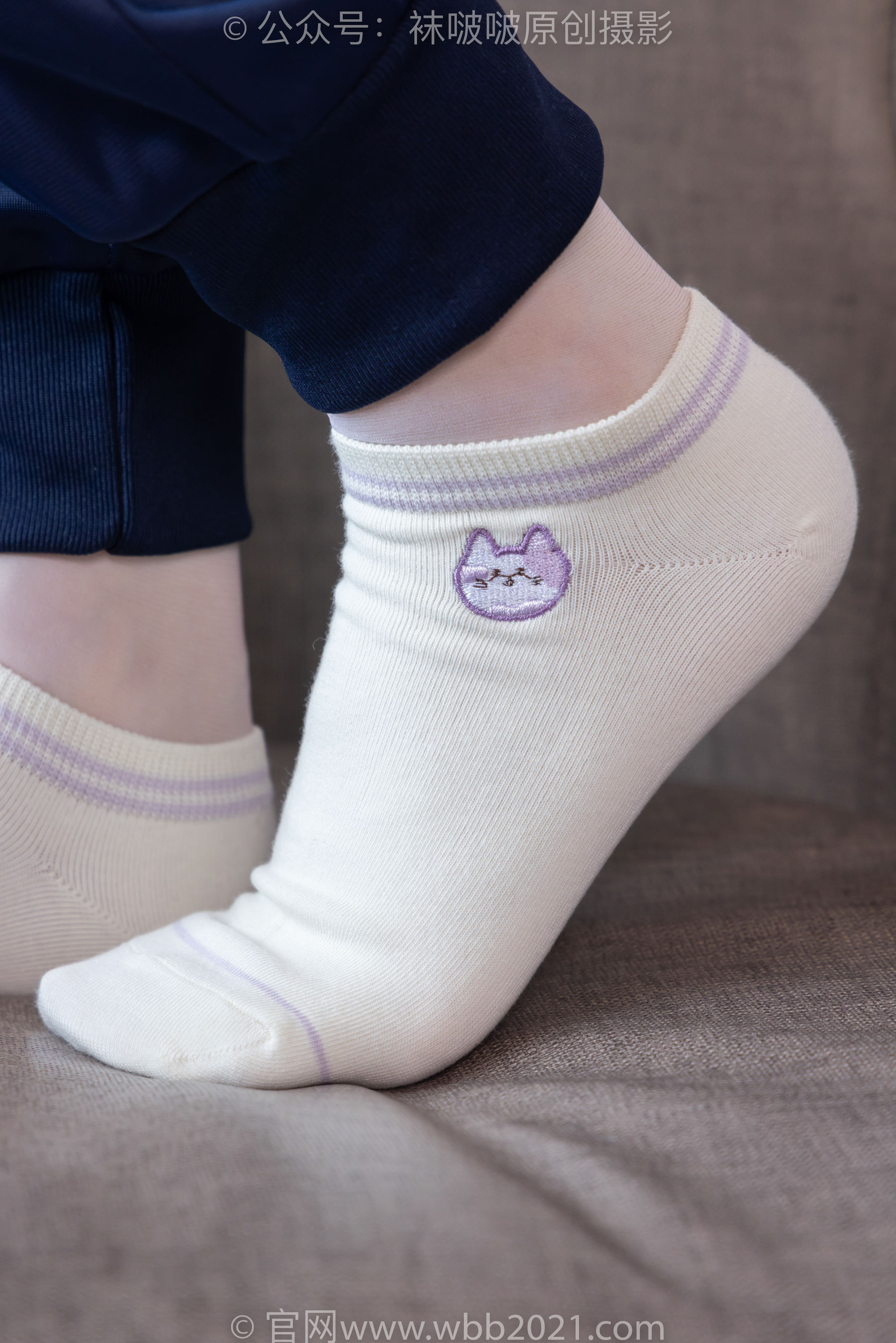 BoBoSocks袜啵啵 No.446 甜甜圈 板鞋、白棉袜、白丝、校服裤里丝/(150P)