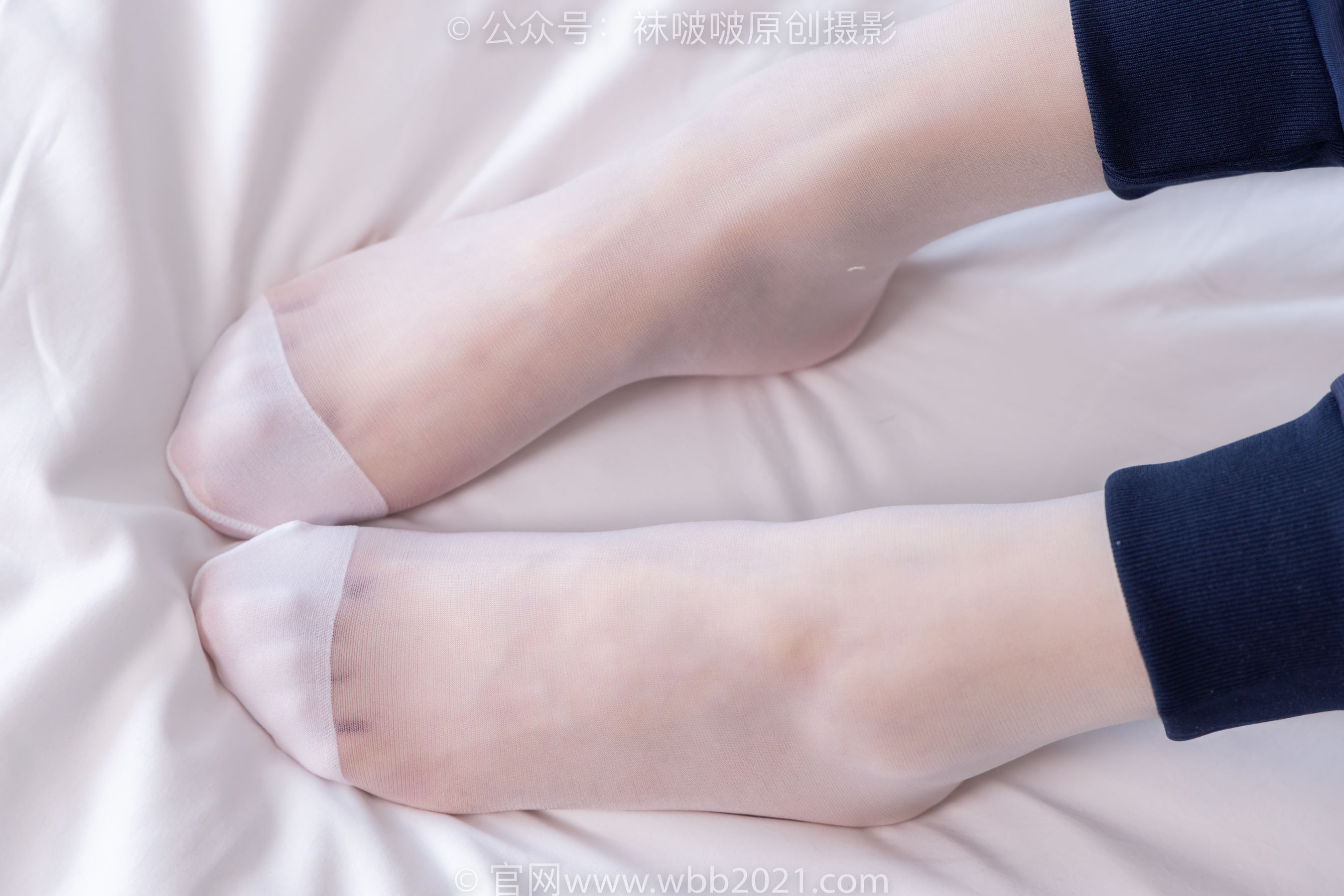 BoBoSocks袜啵啵 No.446 甜甜圈 板鞋、白棉袜、白丝、校服裤里丝/(150P)