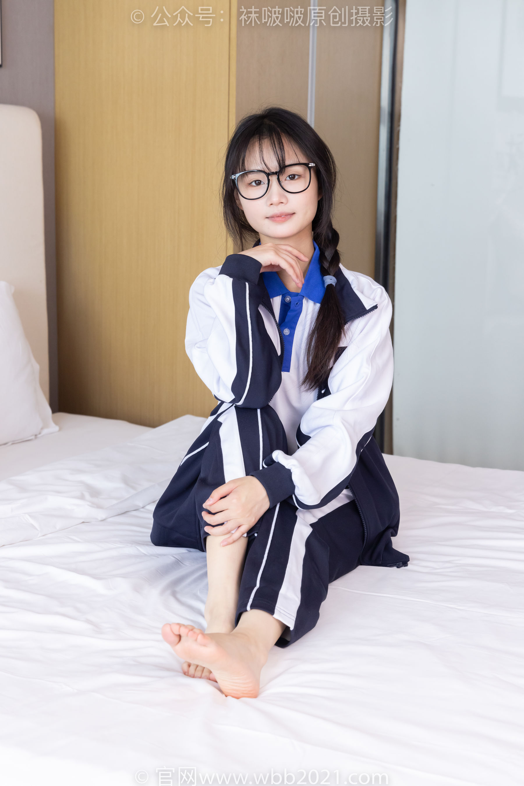 BoBoSocks袜啵啵 No.456 甜甜圈 -运动鞋、白棉袜、裸足、校服/(150P)