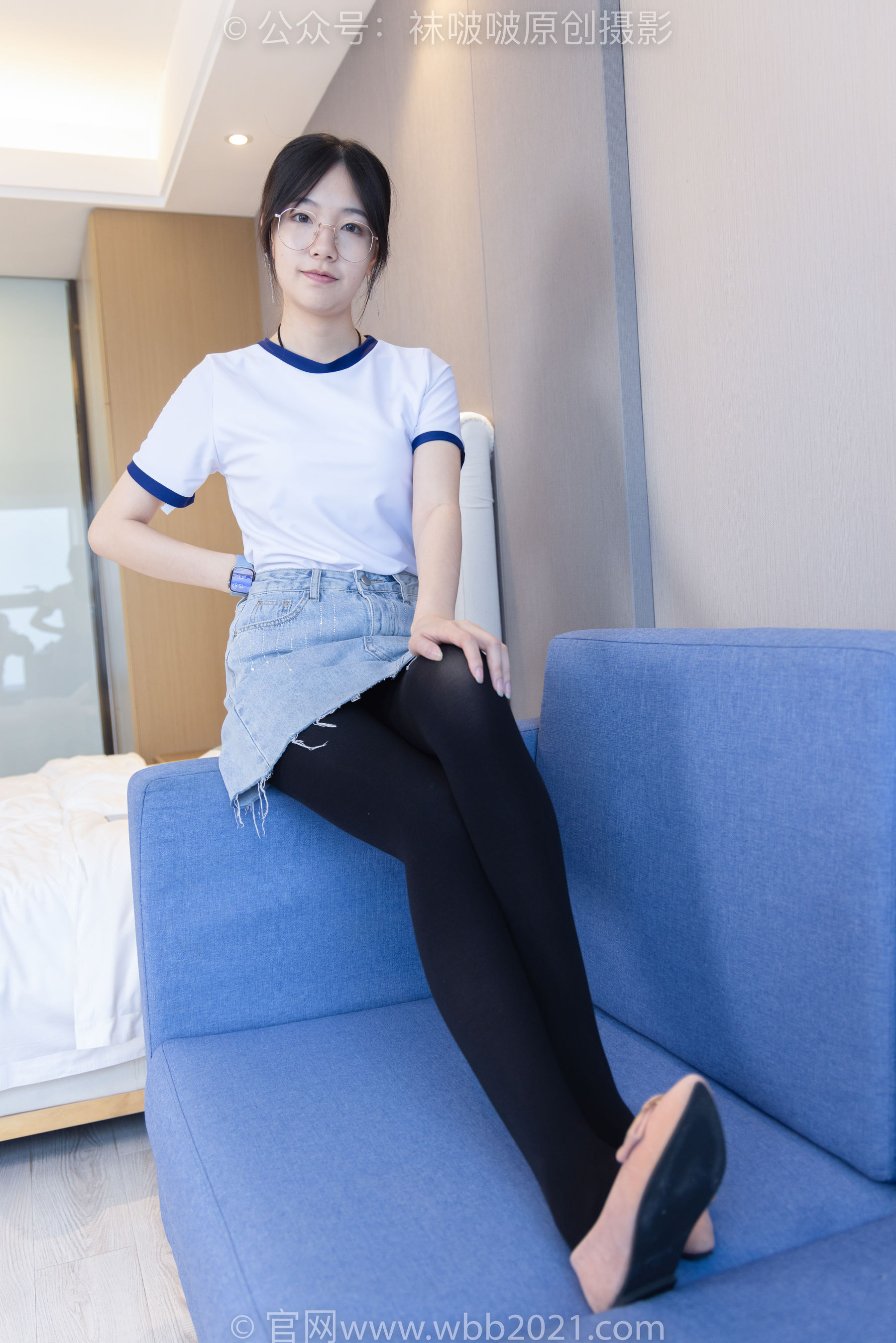 BoBoSocks袜啵啵 No.447 小甜豆 平底鞋、厚黑丝、踩方便面、圣女果、橘子、巧克力蛋糕剧情/(140P)