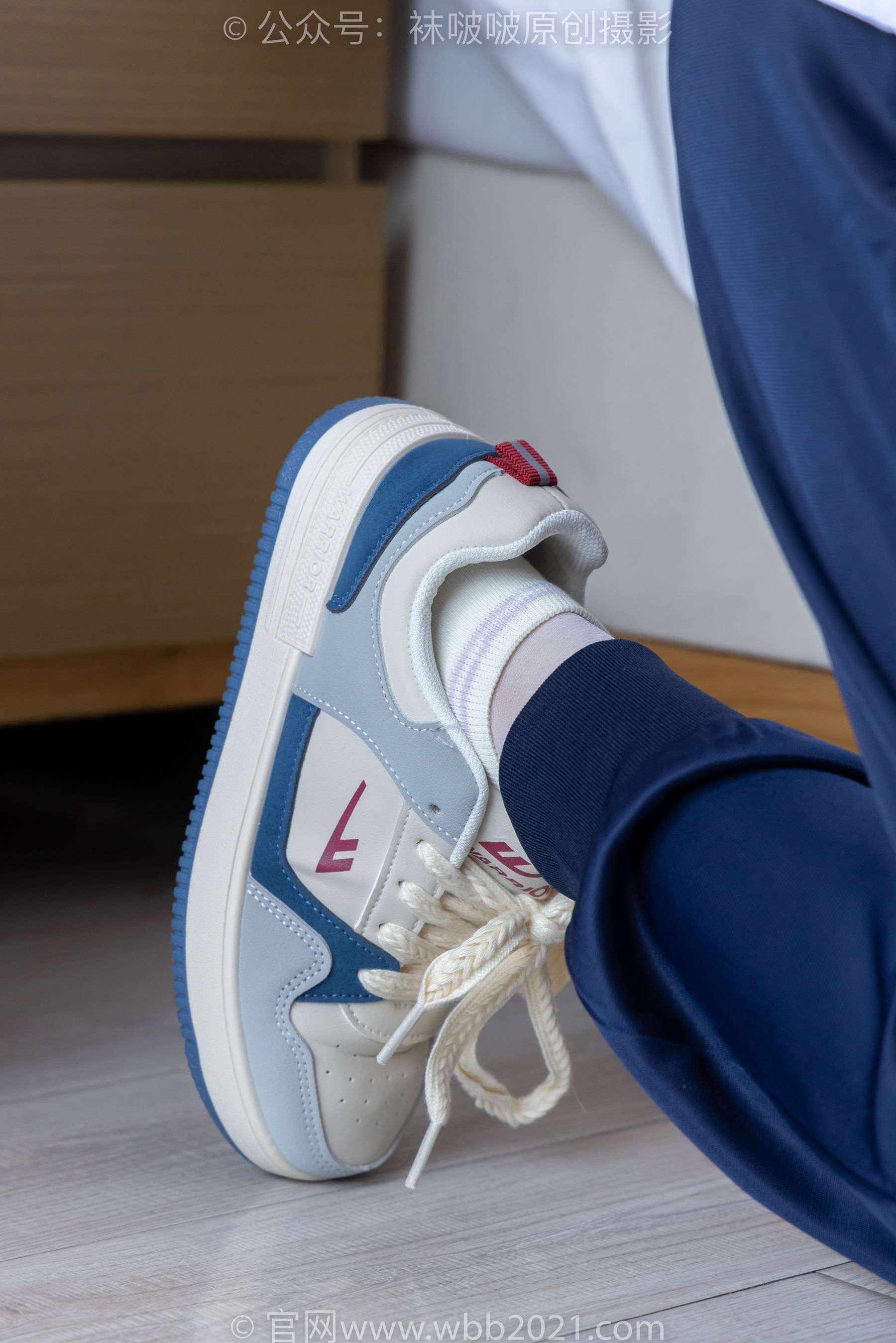 BoBoSocks袜啵啵 No.446 甜甜圈 板鞋、白棉袜、白丝、校服裤里丝/(150P)