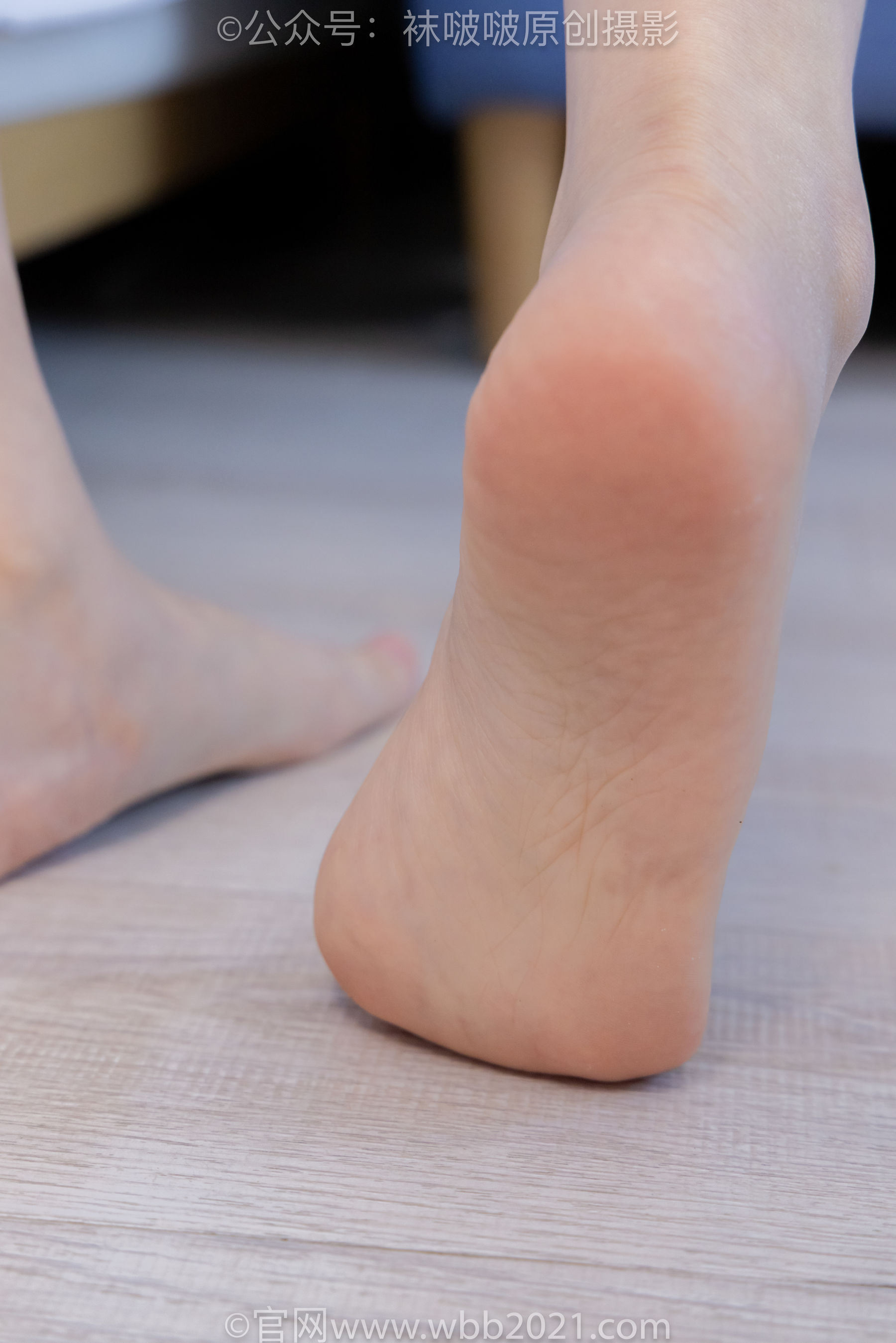 BoBoSocks袜啵啵 No.450 甜甜圈 皮鞋、白丝、裸足、裸足印泥踩脚印剧情/(142P)