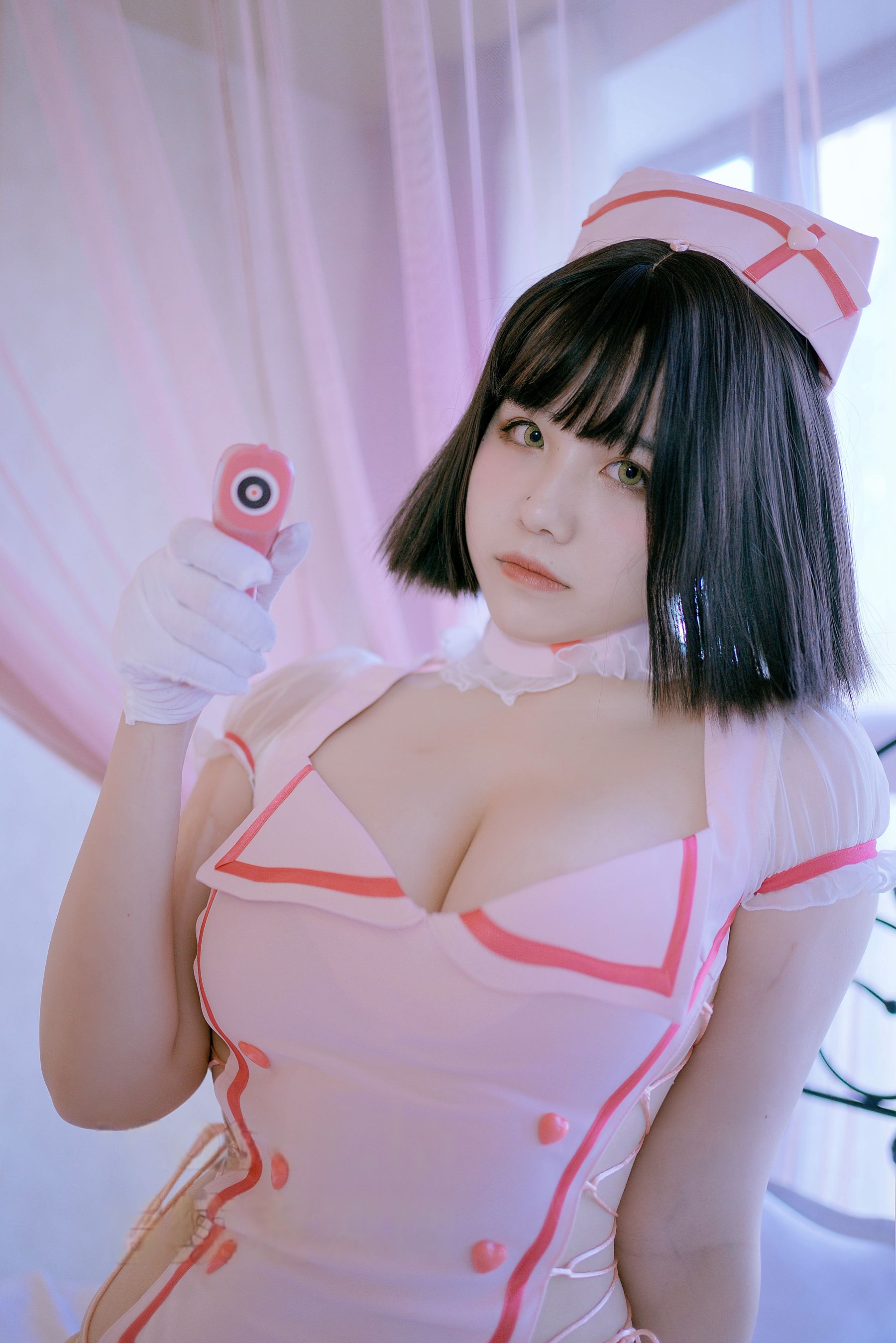 阿半今天很开心 - 粉护士/(37P)