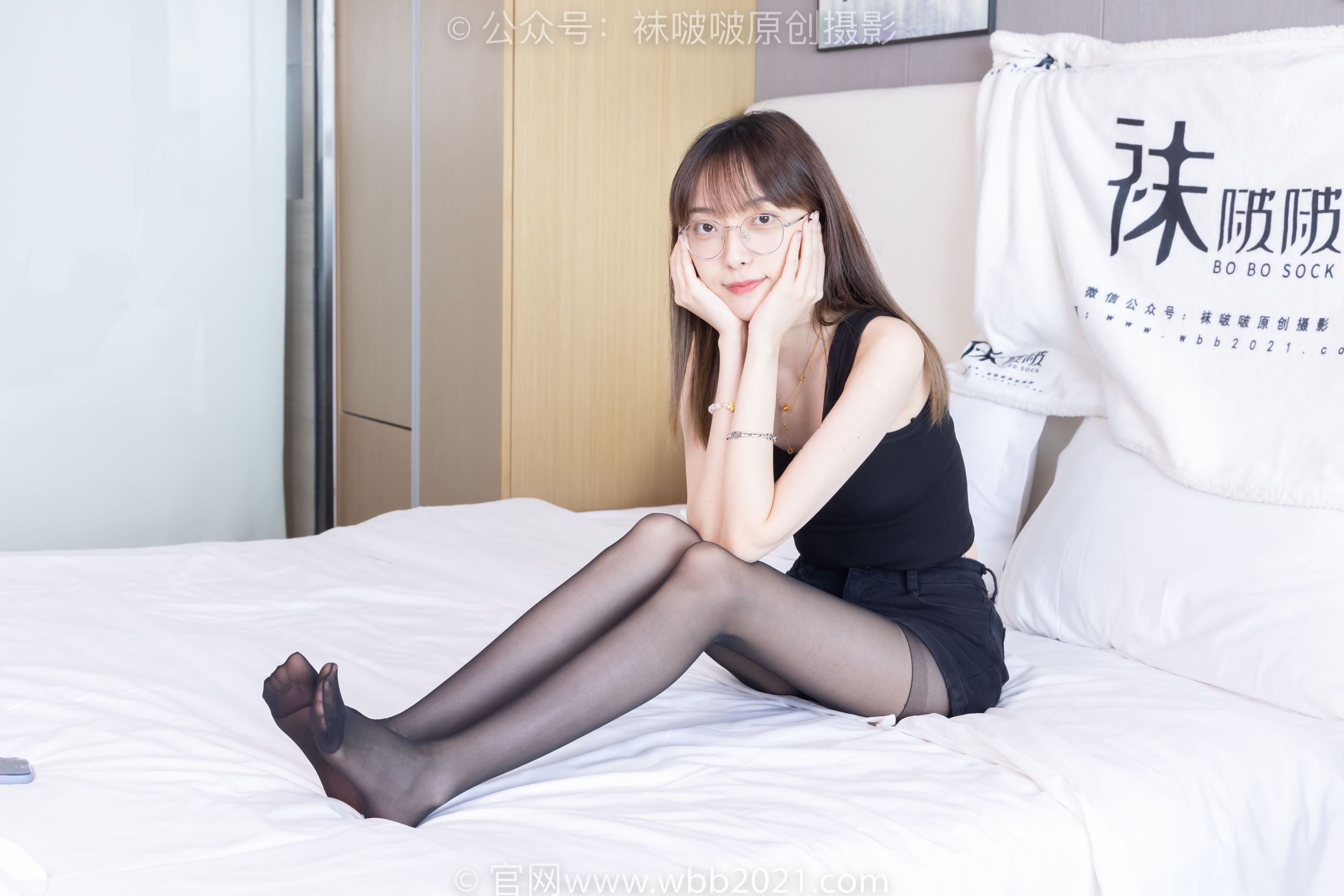 BoBoSocks袜啵啵 No.445 稚予 长靴、马丁短靴、黑丝、白棉袜/(145P)