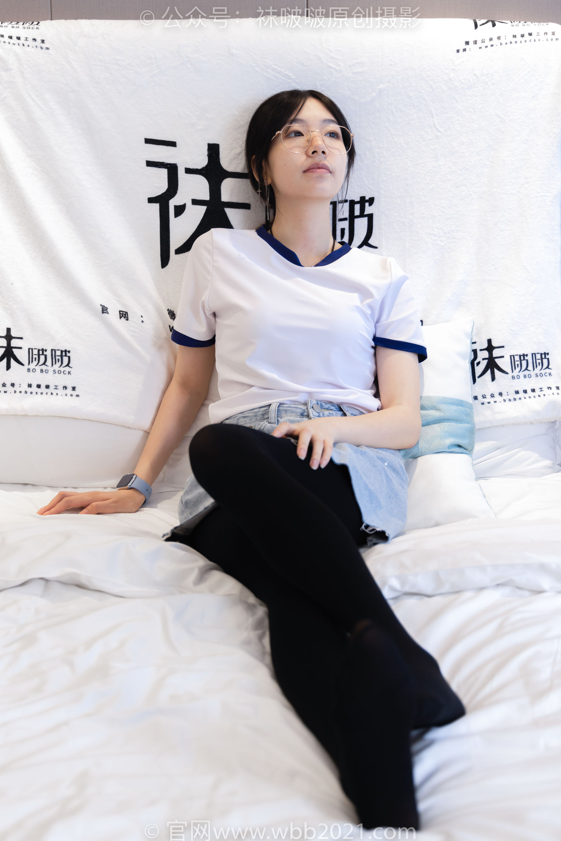 BoBoSocks袜啵啵 No.447 小甜豆 平底鞋、厚黑丝、踩方便面、圣女果、橘子、巧克力蛋糕剧情/(140P)