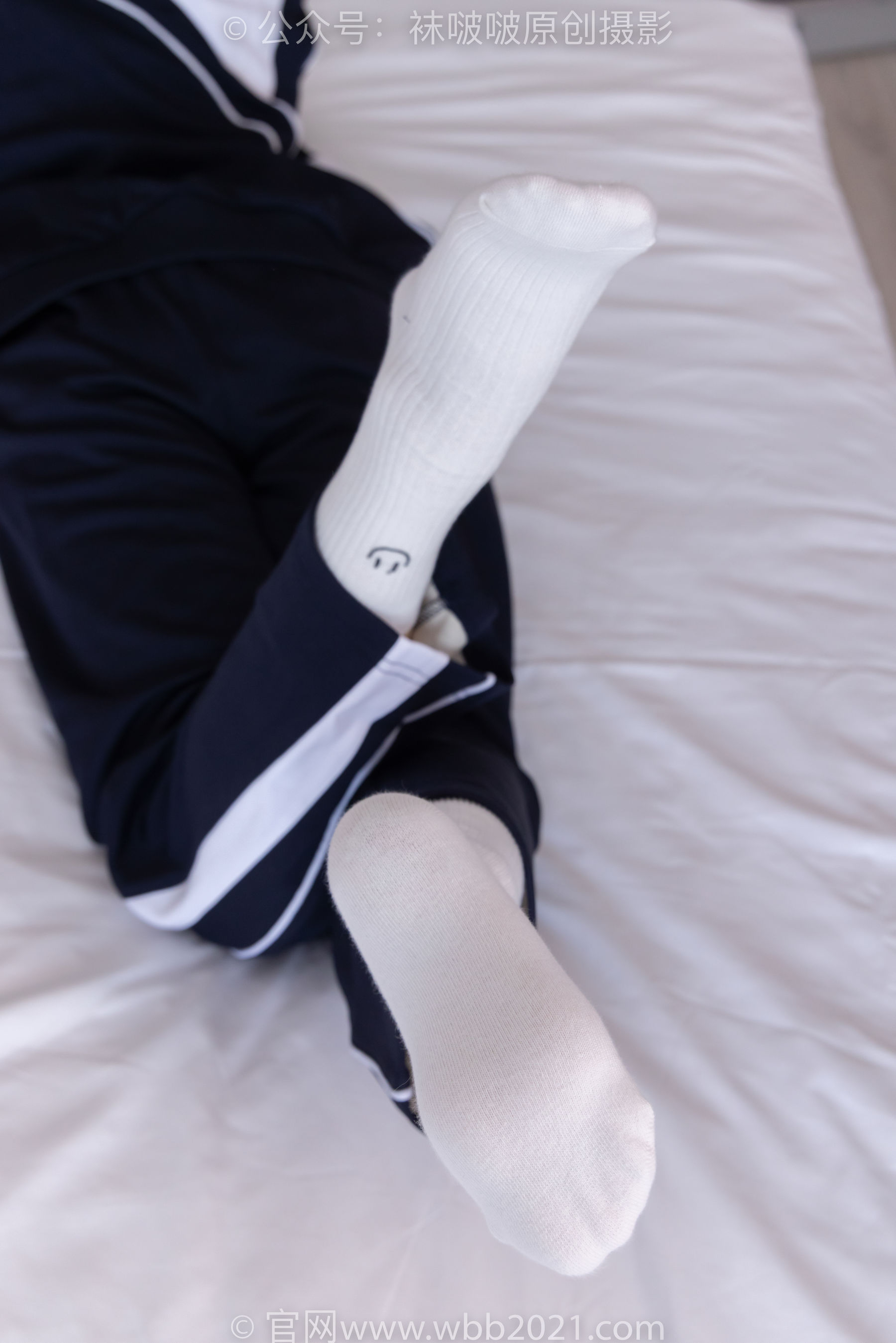 BoBoSocks袜啵啵 No.456 甜甜圈 -运动鞋、白棉袜、裸足、校服/(150P)