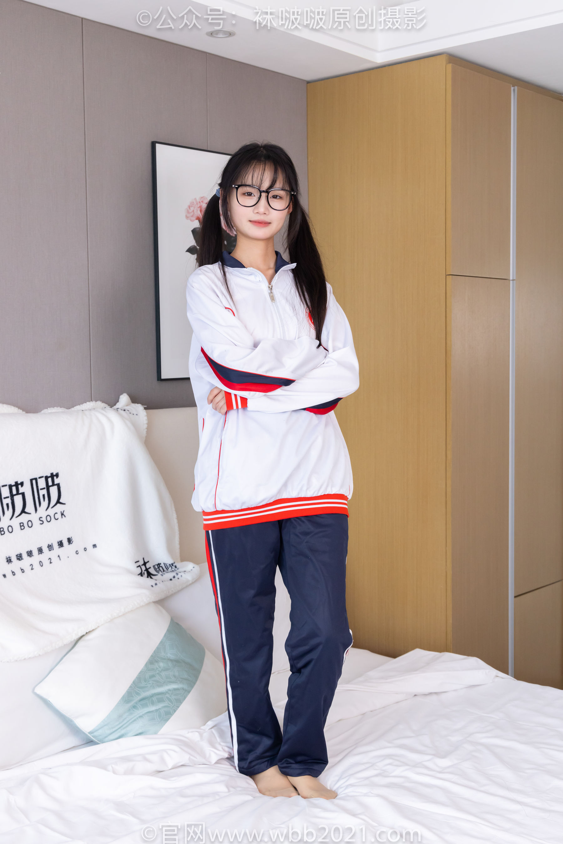 BoBoSocks袜啵啵 No.458 甜甜圈 -板鞋、白棉袜、肉丝、校服裤里丝/(150P)