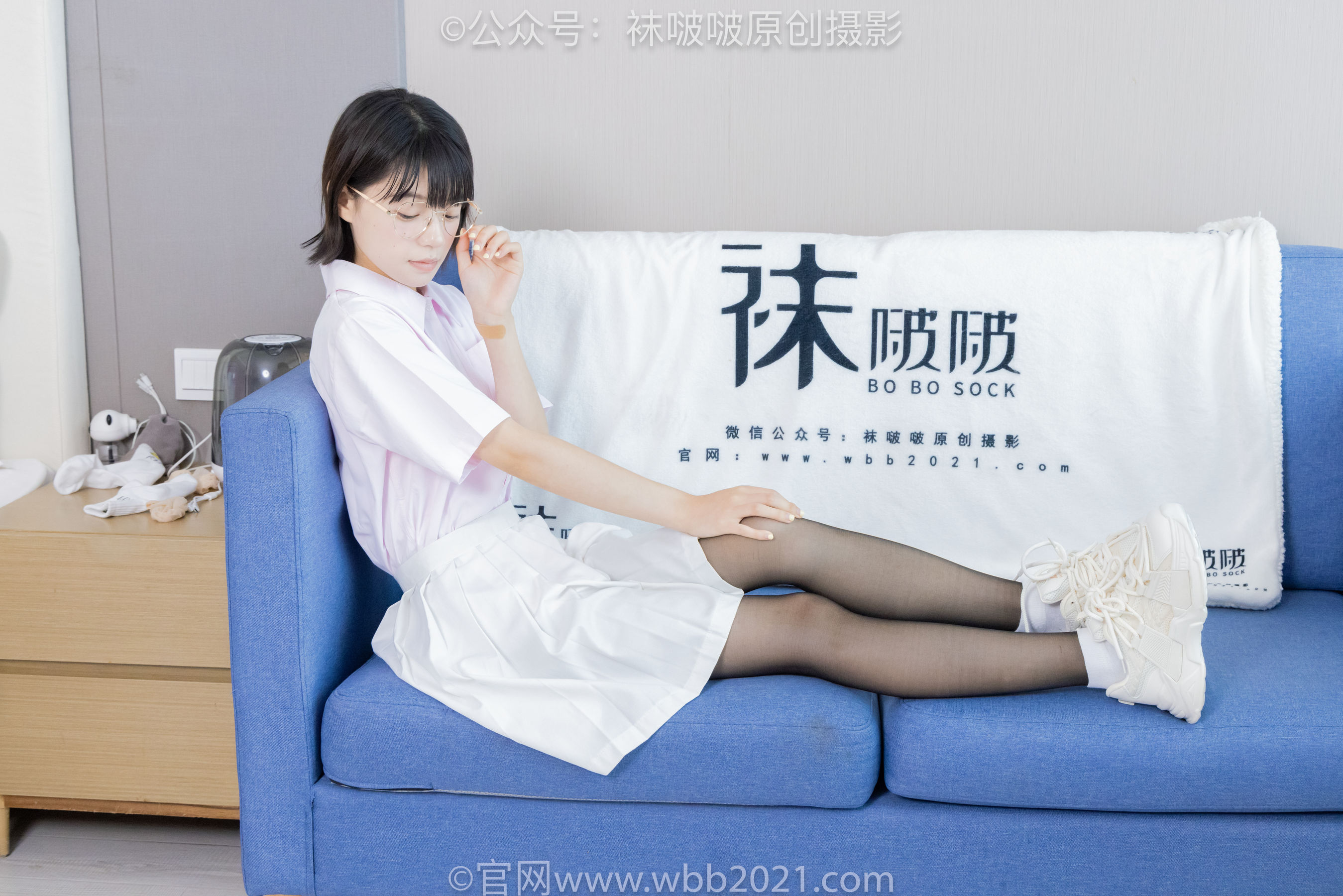 BoBoSocks袜啵啵 No.449 糯米 运动鞋、白棉袜、黑丝/(148P)