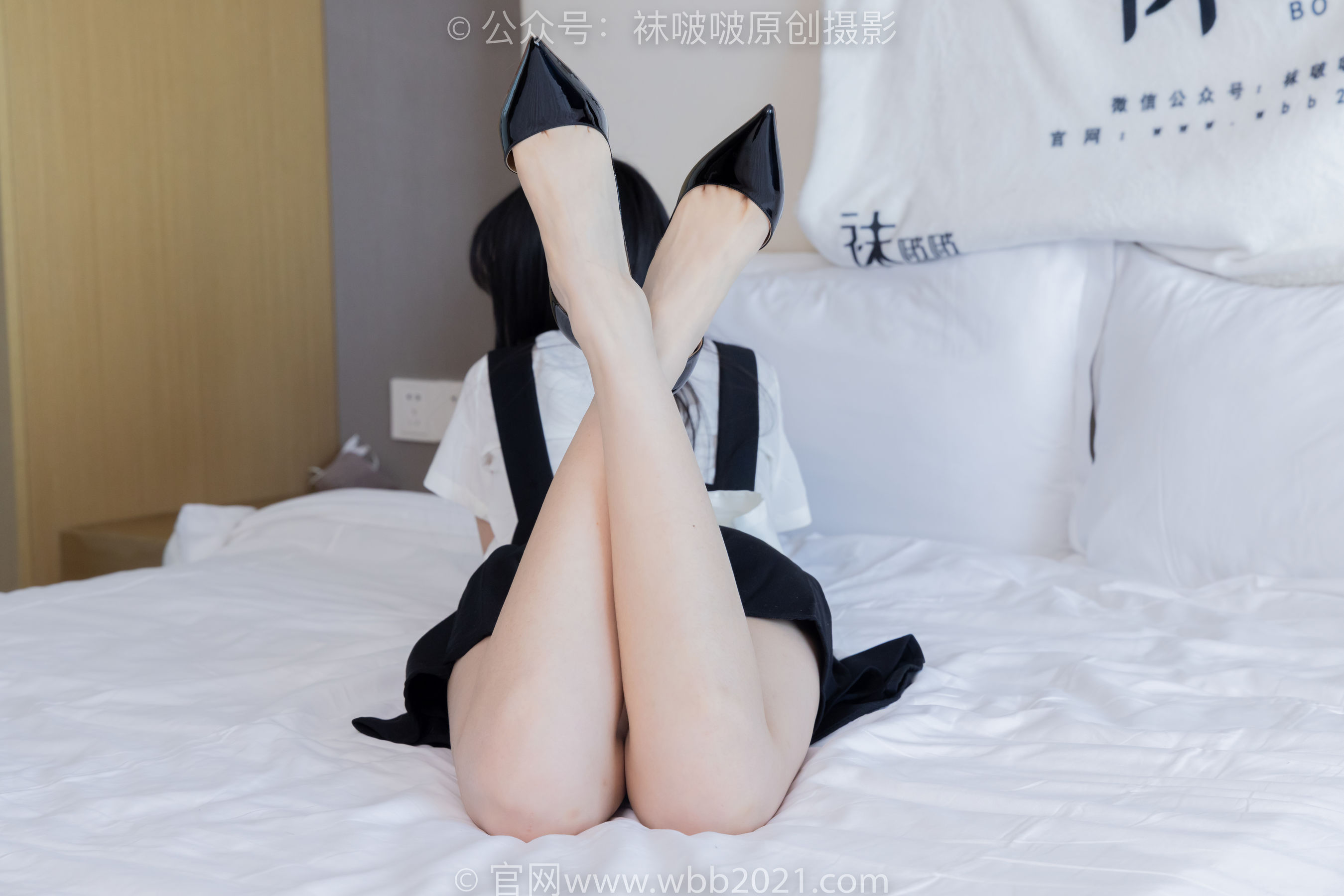 BoBoSocks袜啵啵 No.444 甜甜圈 -两双高跟鞋、凉鞋、肉丝、裸足/(185P)