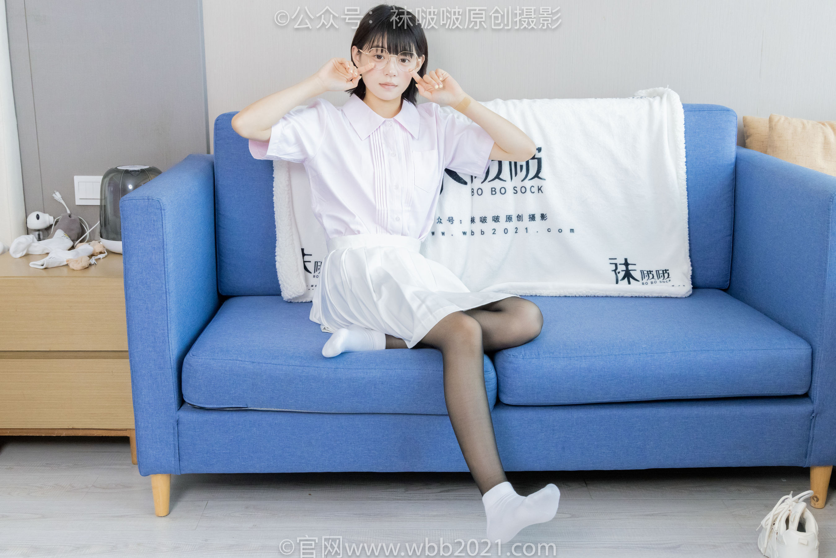 BoBoSocks袜啵啵 No.449 糯米 运动鞋、白棉袜、黑丝/(148P)