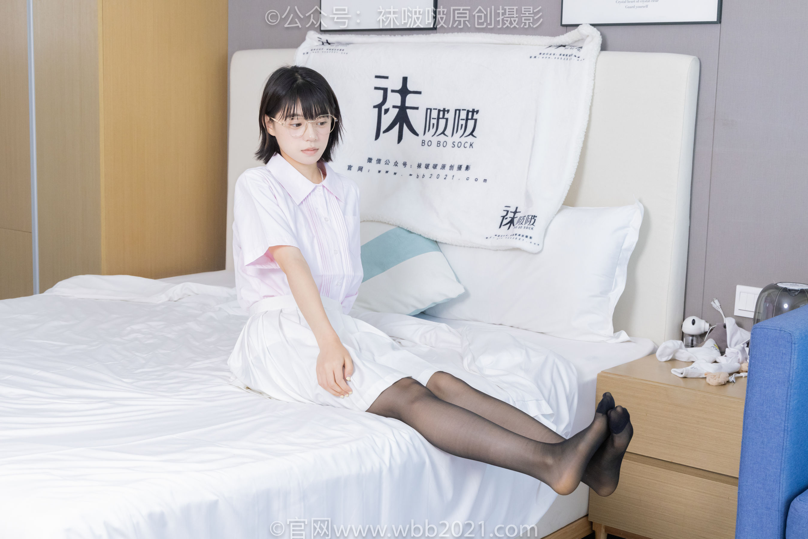 BoBoSocks袜啵啵 No.449 糯米 运动鞋、白棉袜、黑丝/(148P)