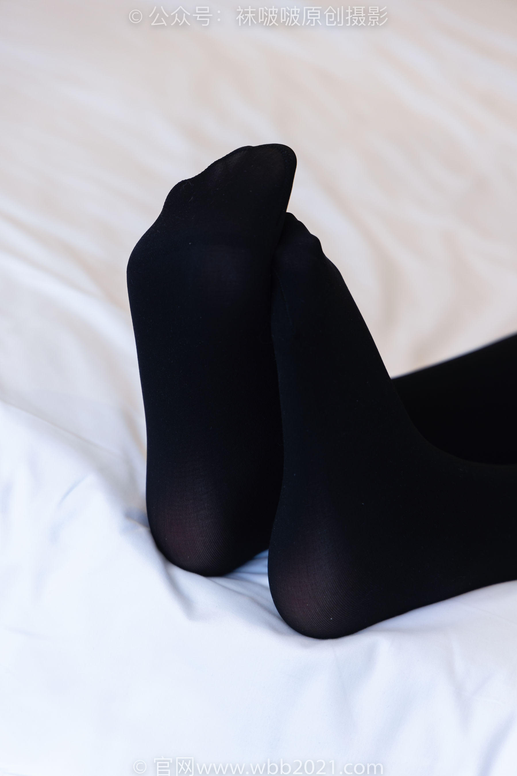 BoBoSocks袜啵啵 No.447 小甜豆 平底鞋、厚黑丝、踩方便面、圣女果、橘子、巧克力蛋糕剧情/(140P)