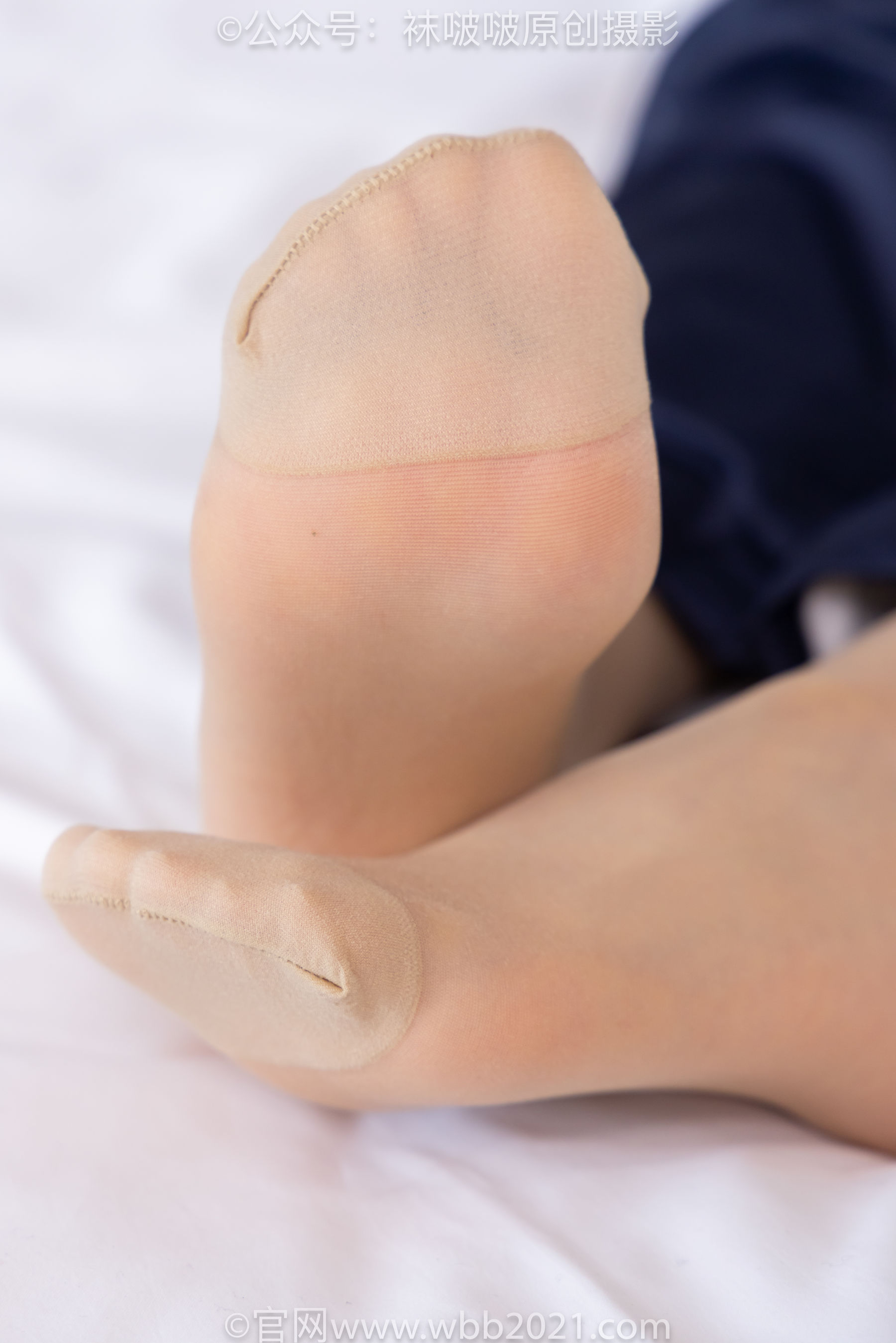 BoBoSocks袜啵啵 No.458 甜甜圈 -板鞋、白棉袜、肉丝、校服裤里丝/(150P)